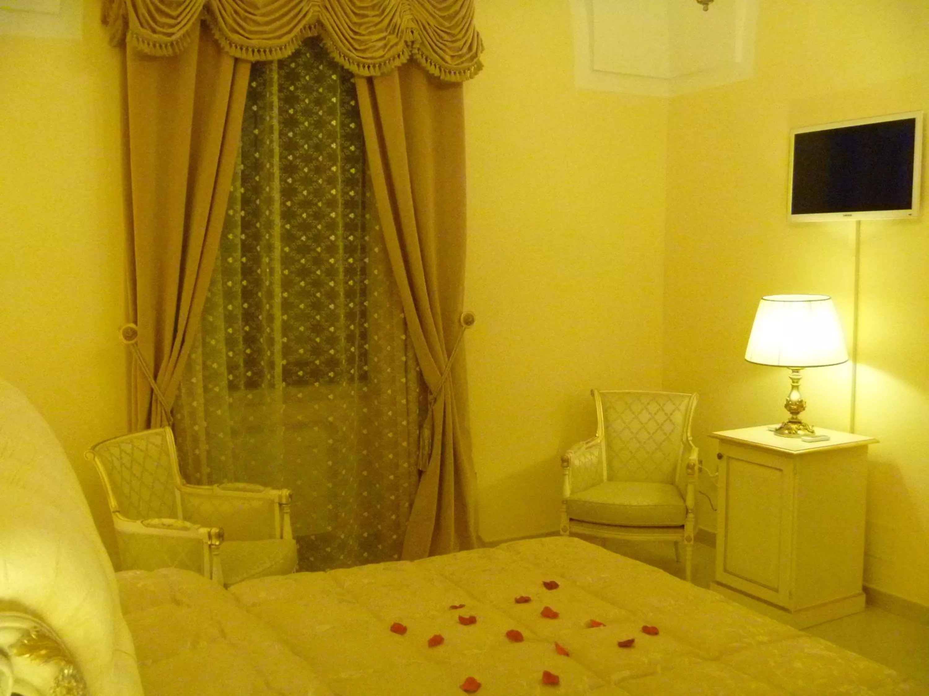 Comfort Double Room with Shower in Castello Conti Filo