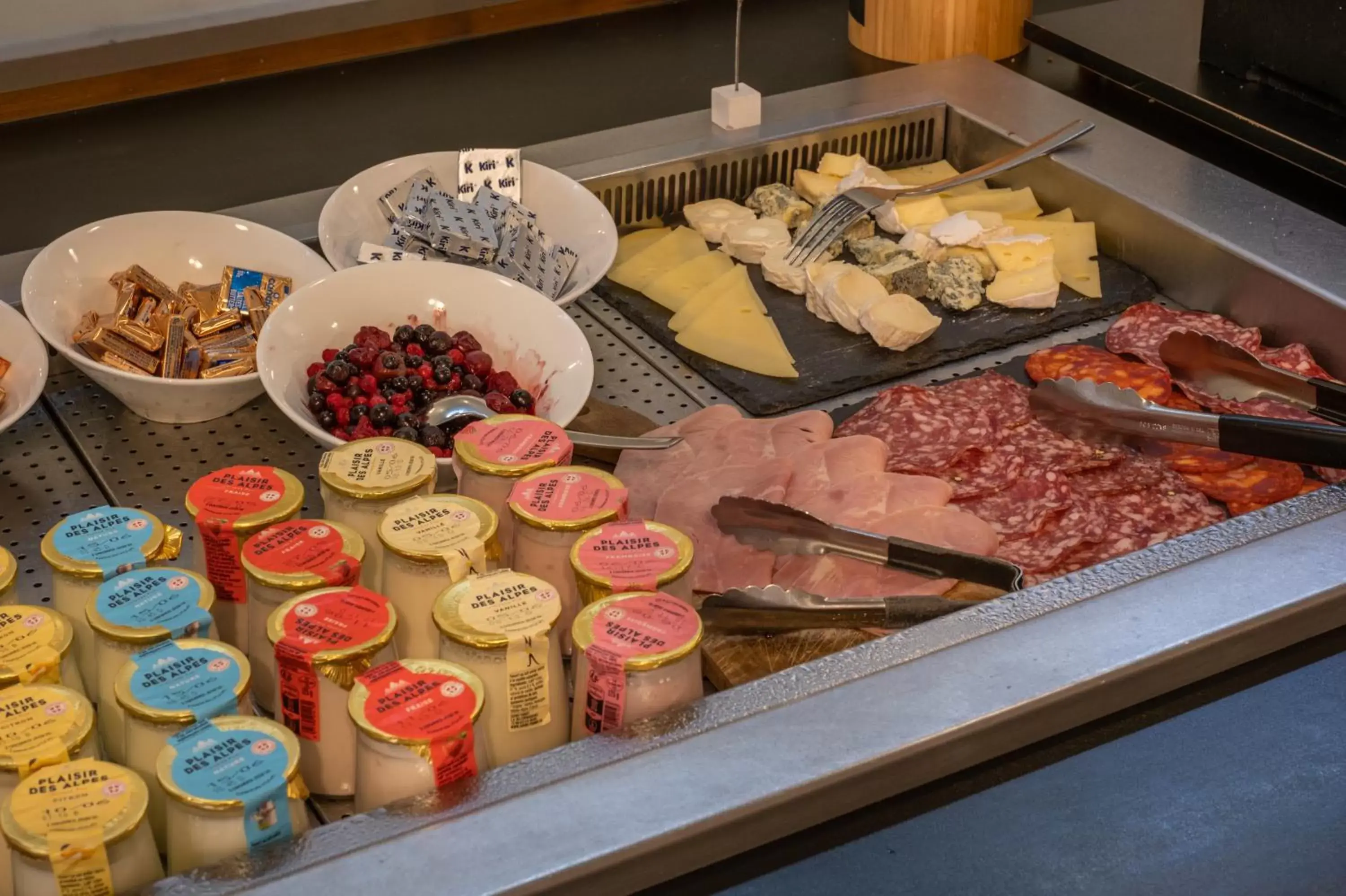 Continental breakfast in Kyriad Lyon Est - Bron Eurexpo Le Cottage