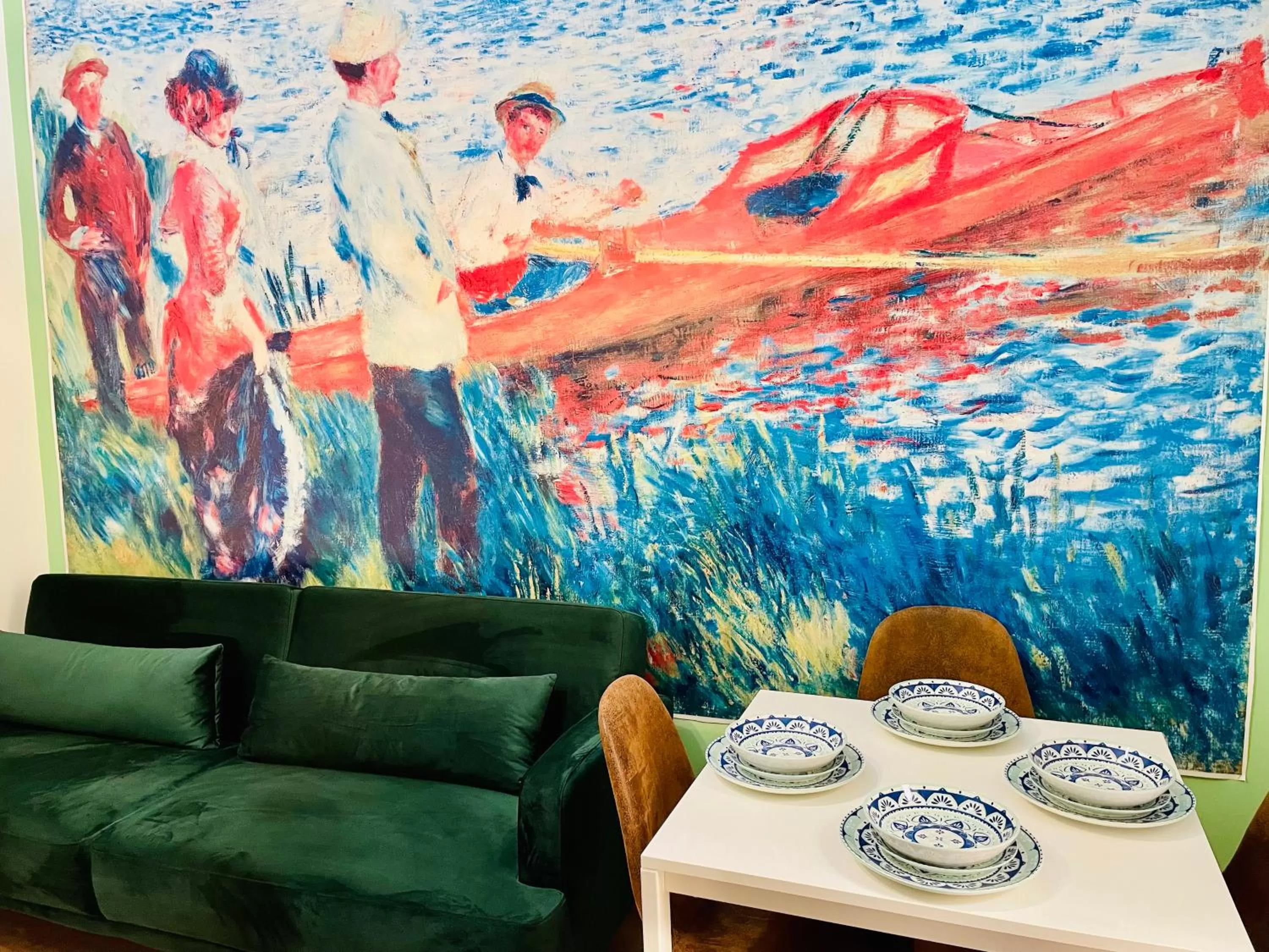 Photo of the whole room in ConteMax ArtHouse