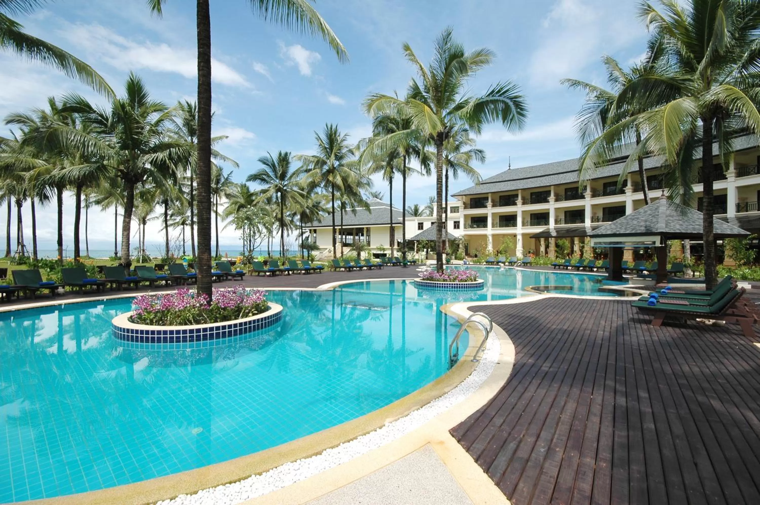 Swimming pool in Khaolak Orchid Beach Resort - SHA Extra Plus