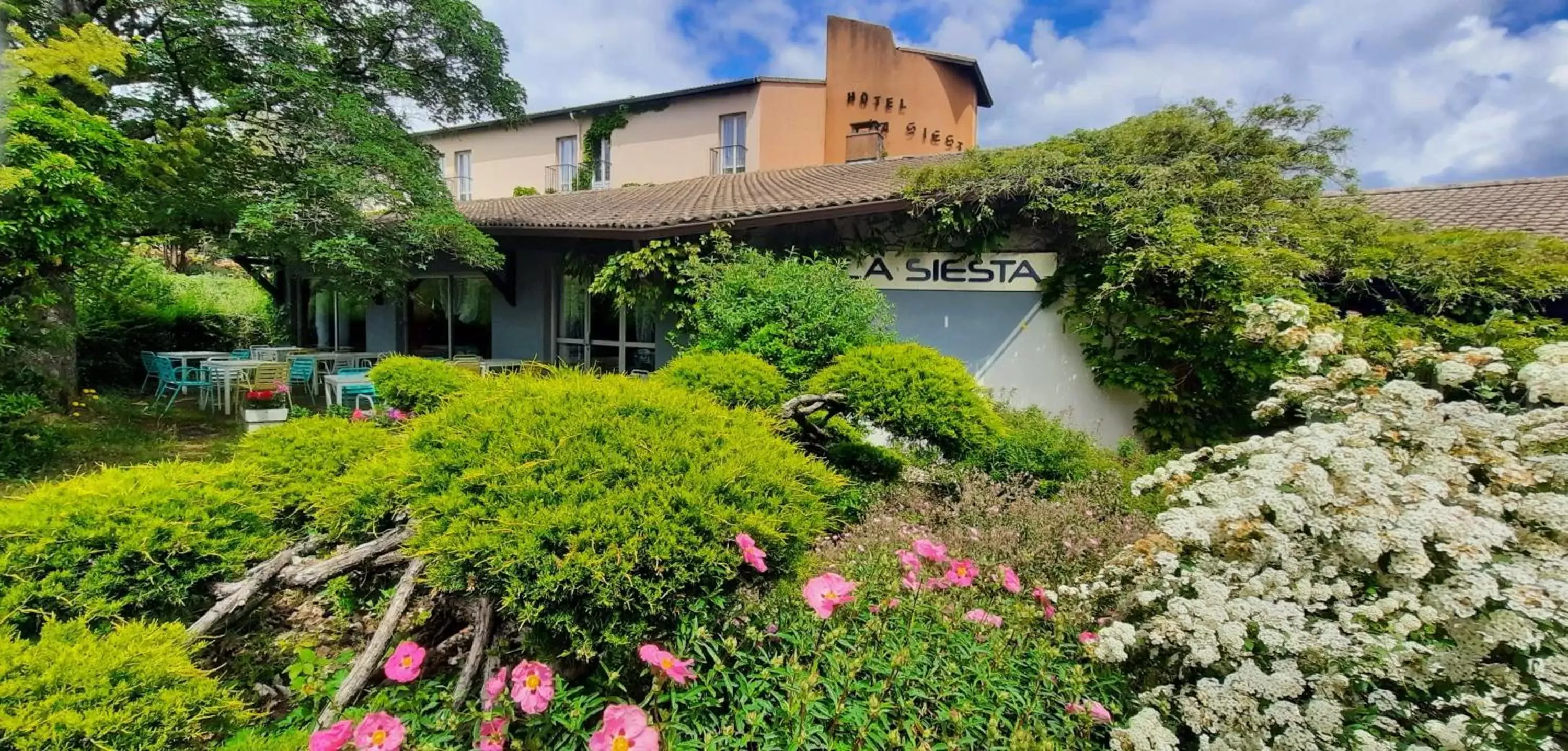 Property Building in The Originals City, Hôtel La Siesta, Annonay Est (Inter-Hotel)