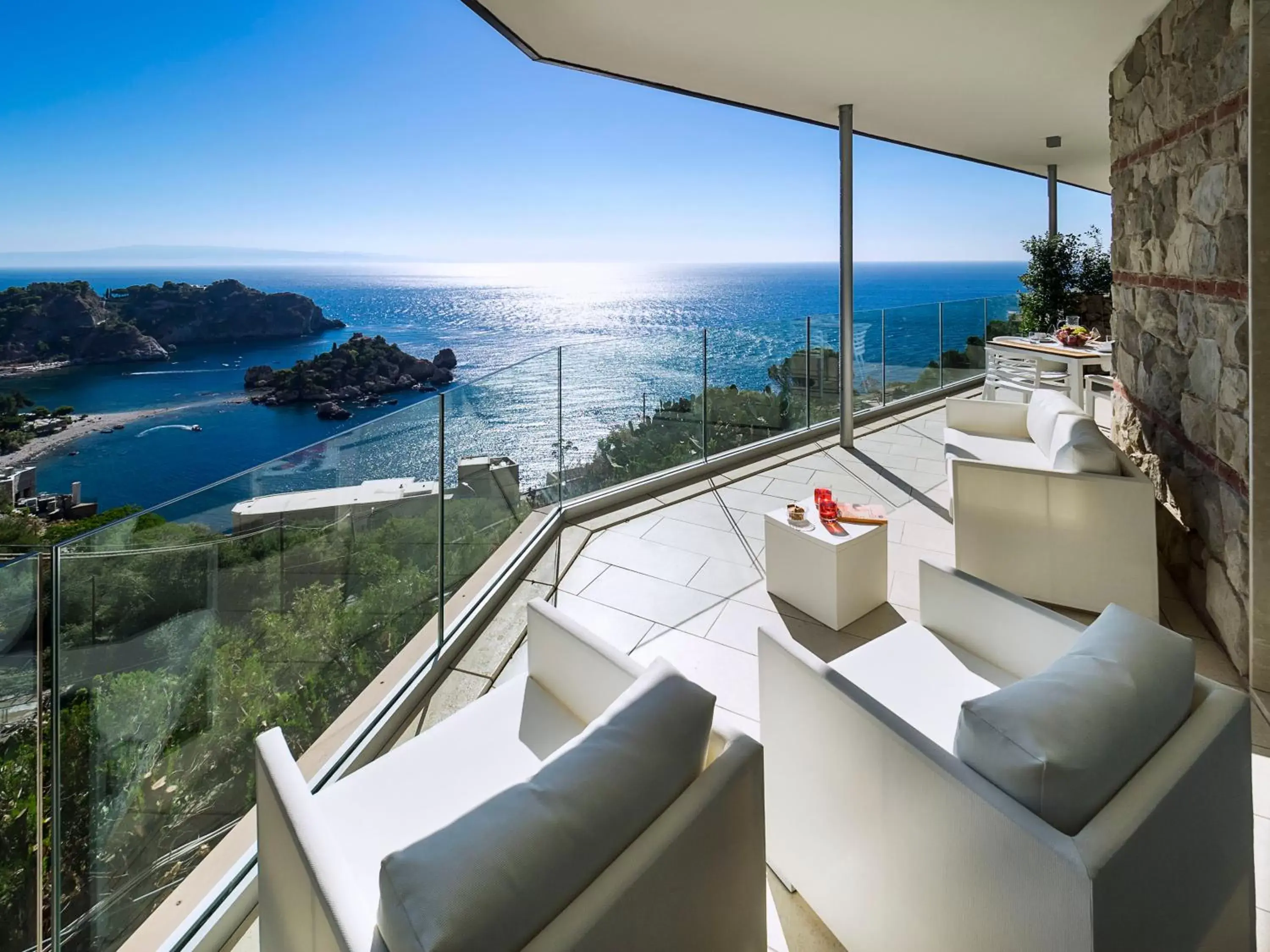 Apartment with Terrace in Isola Bella Infinity Suites Apartment with Terrace in Isola Bella Infinity Suites