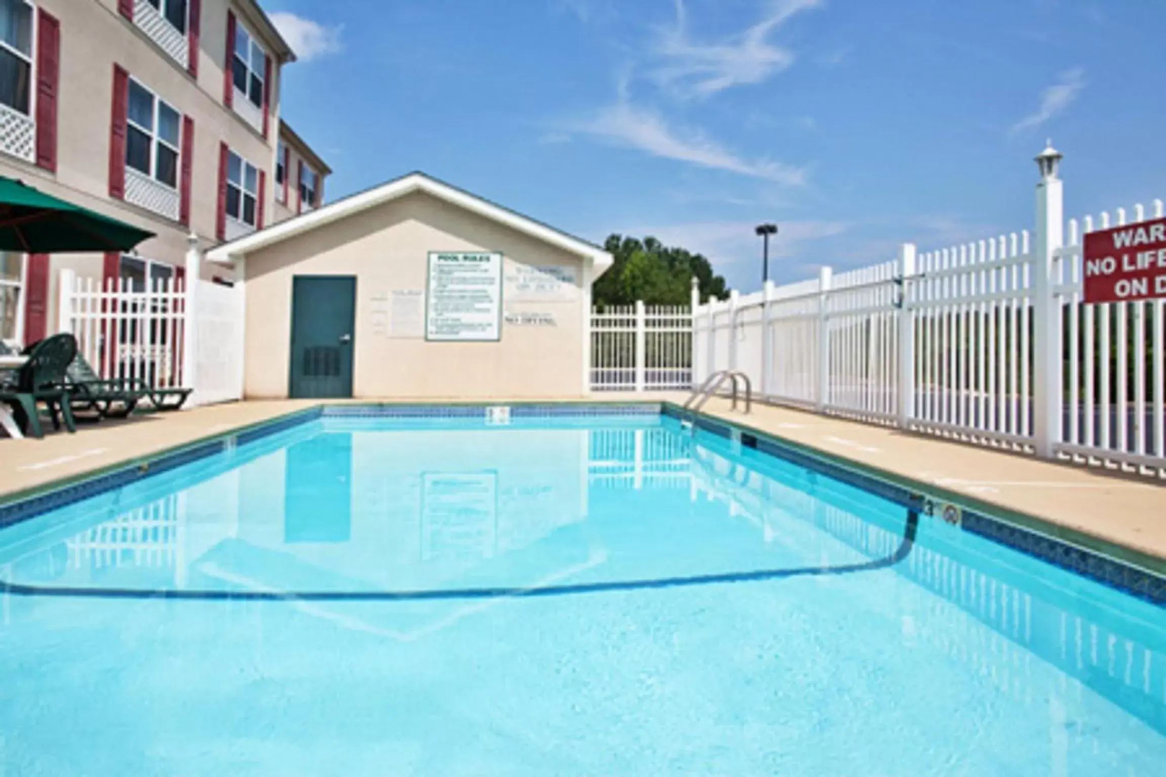 Spring, Swimming Pool in Country Inn & Suites by Radisson, Rome, GA