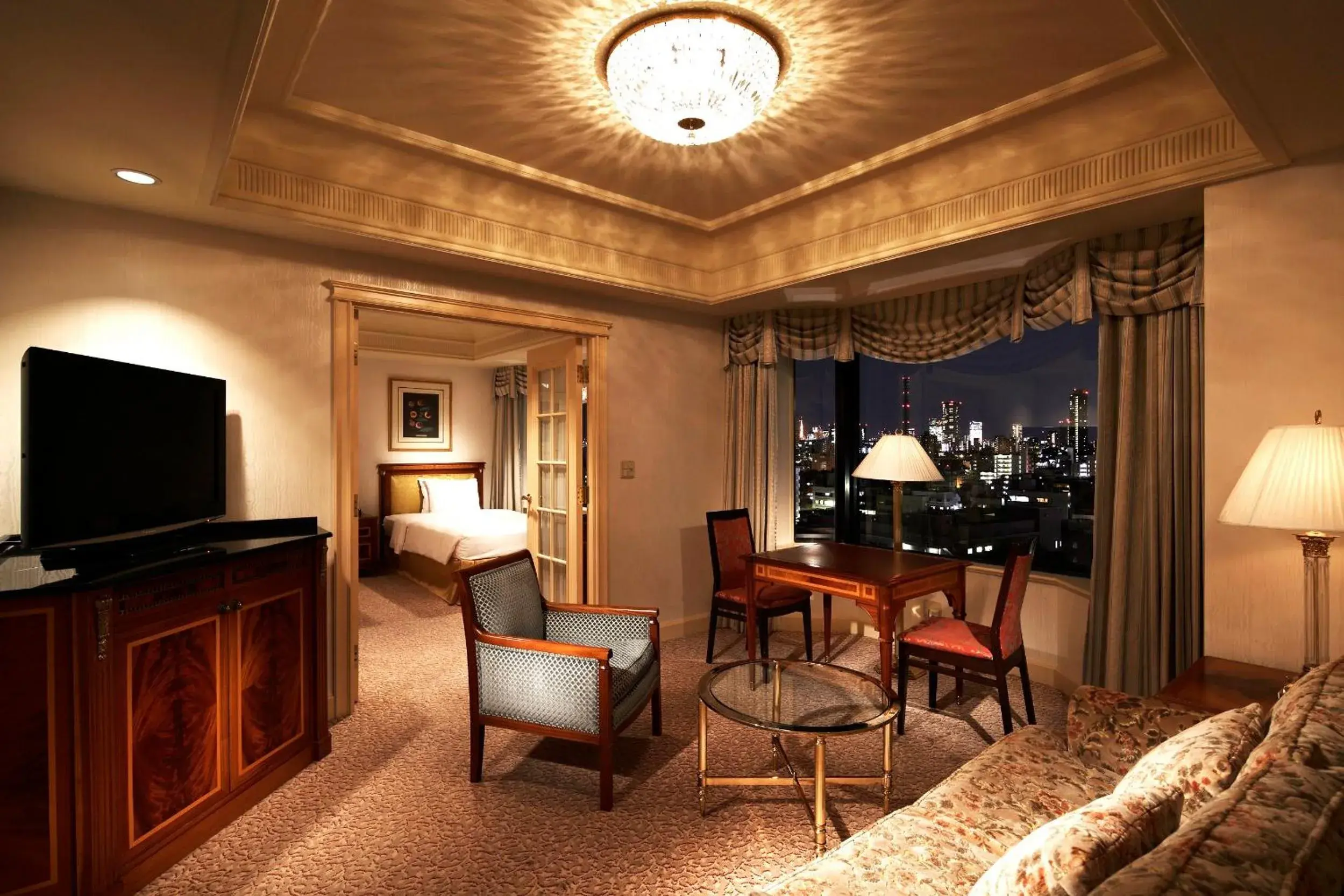 Photo of the whole room, Seating Area in Rihga Royal Hotel Tokyo