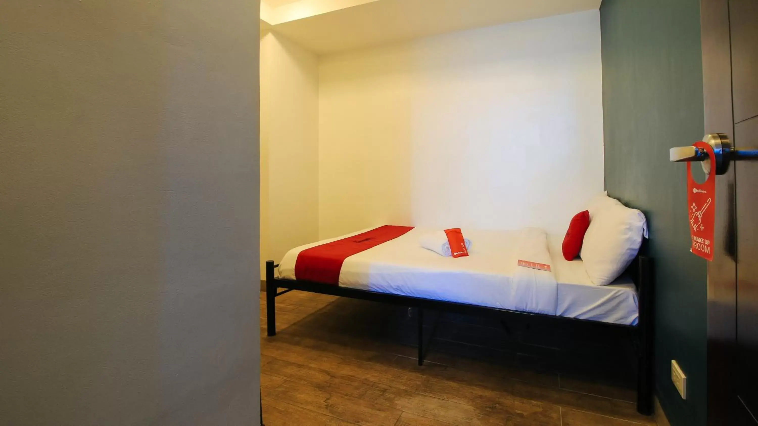 Bed in RedDoorz Plus @ San Marcelino Malate Bed in RedDoorz Plus @ San Marcelino Malate