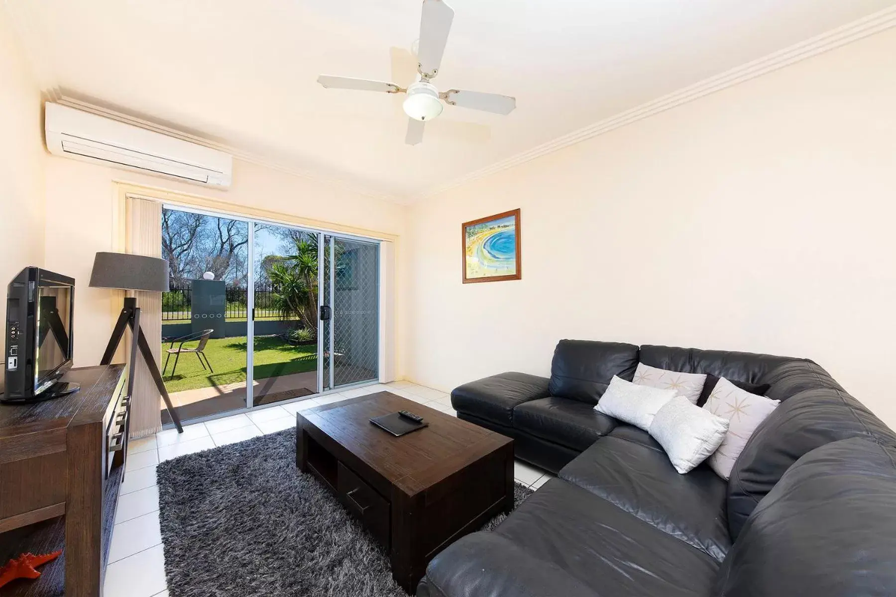 Seating Area in Meridian Beachside Apartments