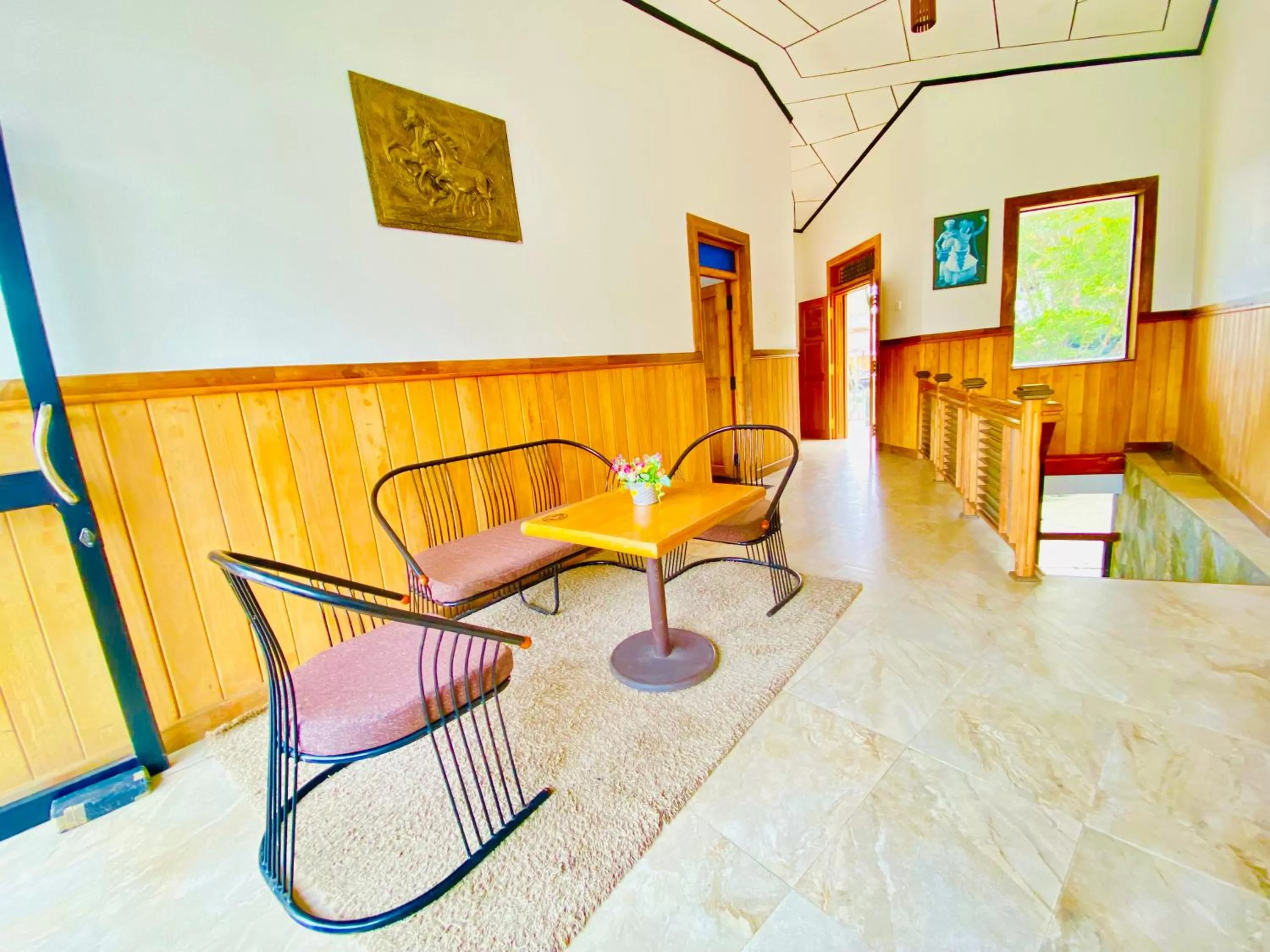 Living room in Srilak View Holiday Inn