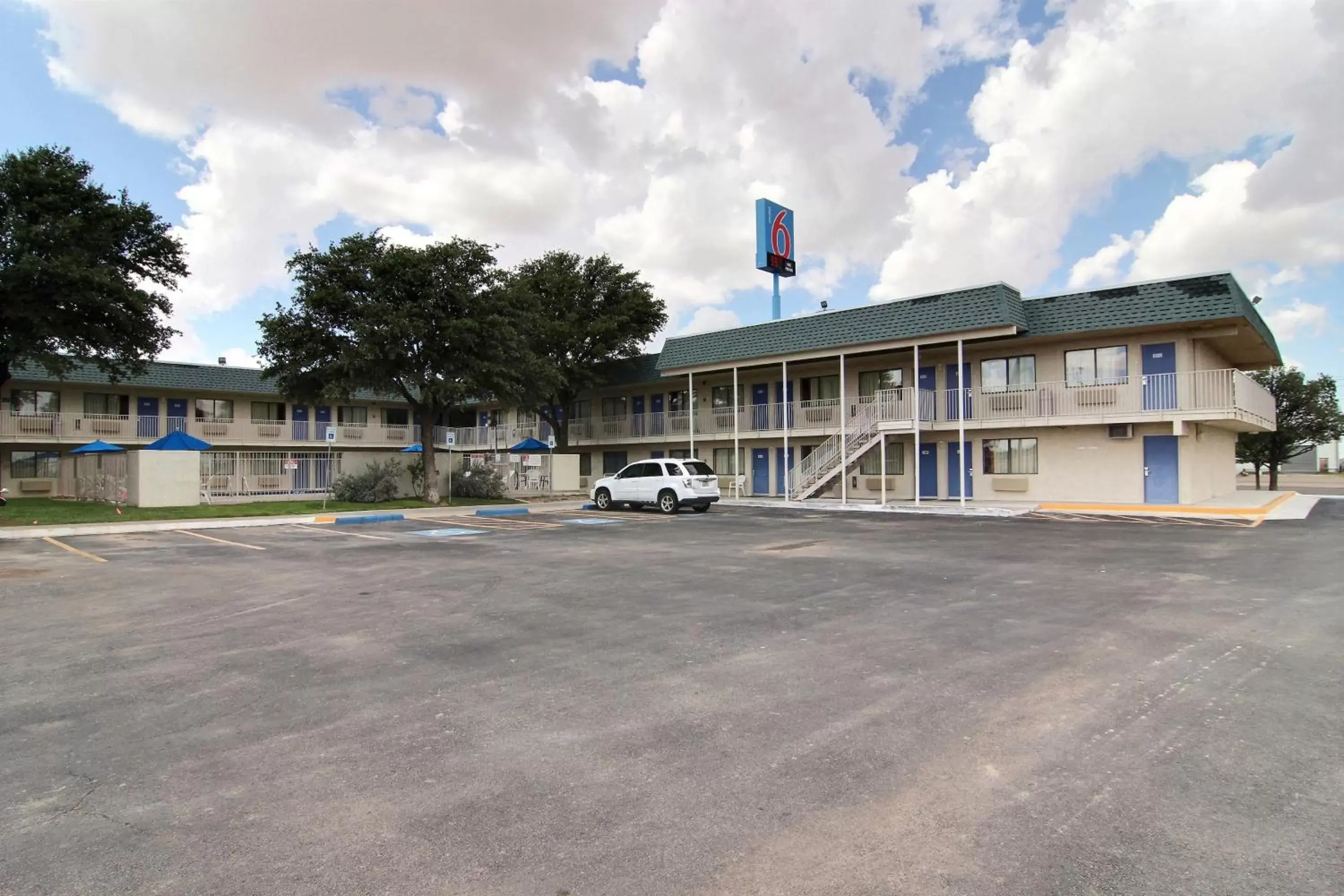 Facade/entrance, Property Building in Motel 6-Fort Stockton, TX