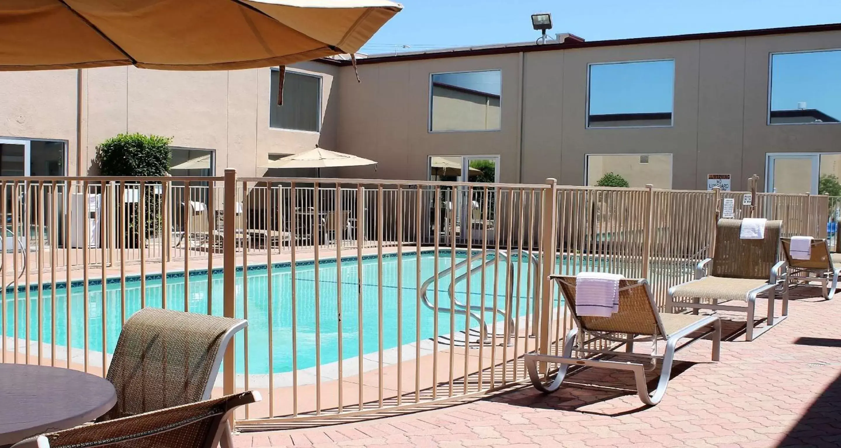 On site, Swimming Pool in Best Western Canoga Park Motor Inn