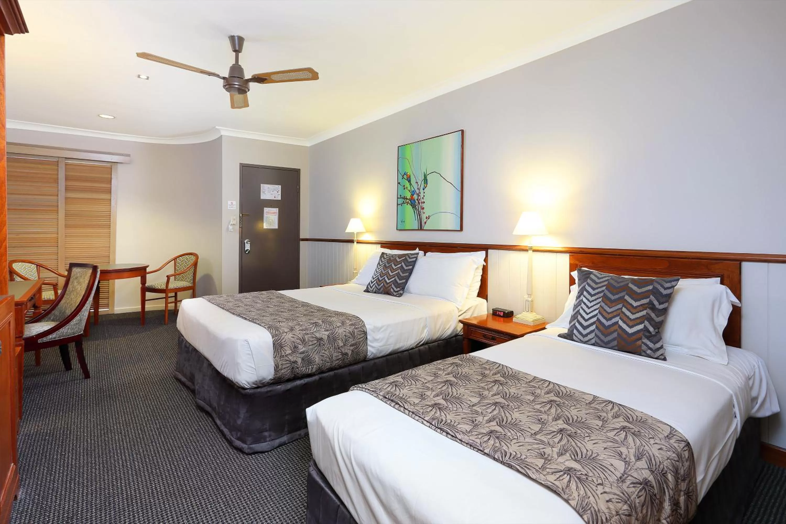 Bedroom, Bed in Brisbane International Virginia