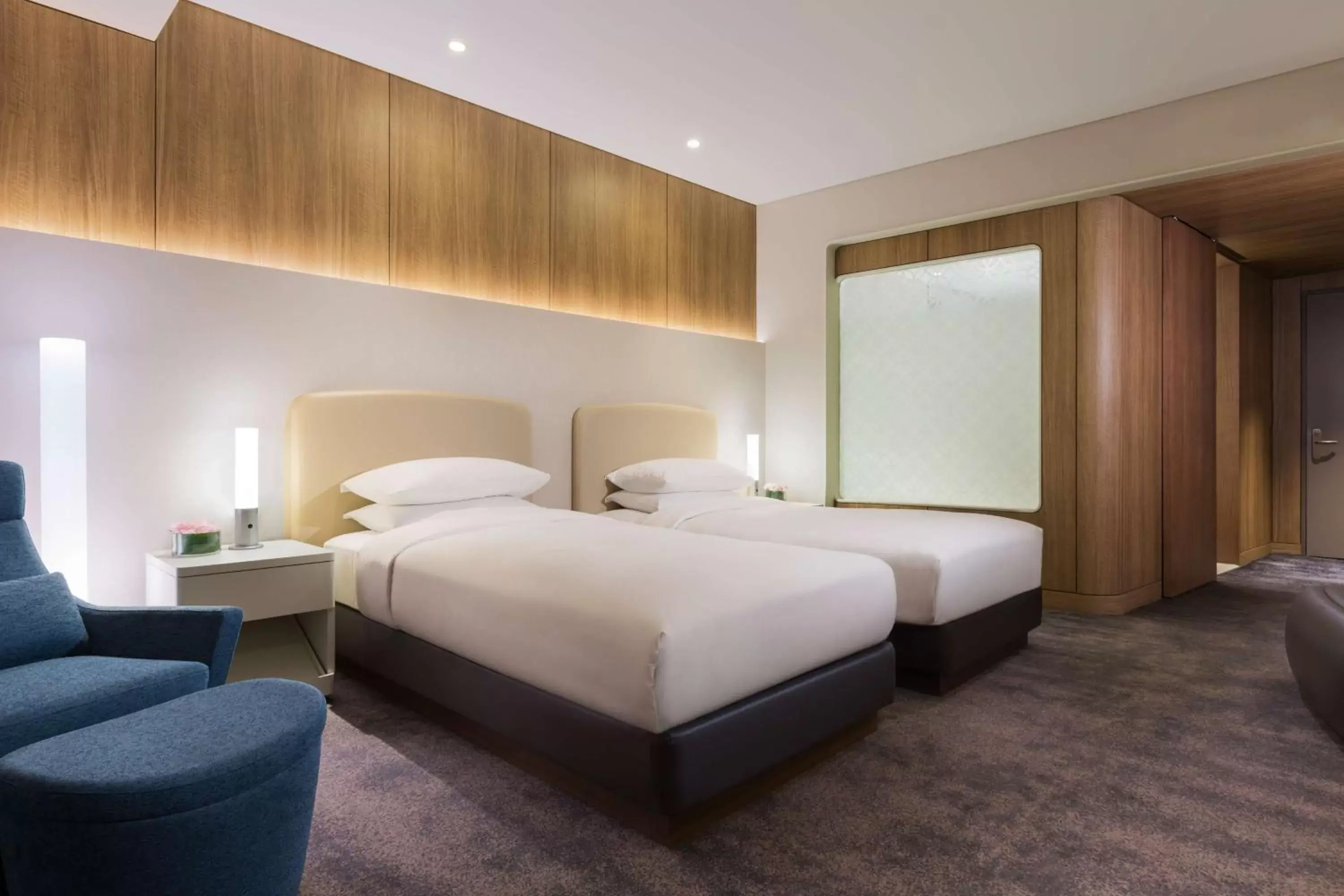 Bedroom, Bed in Grand Hyatt Incheon