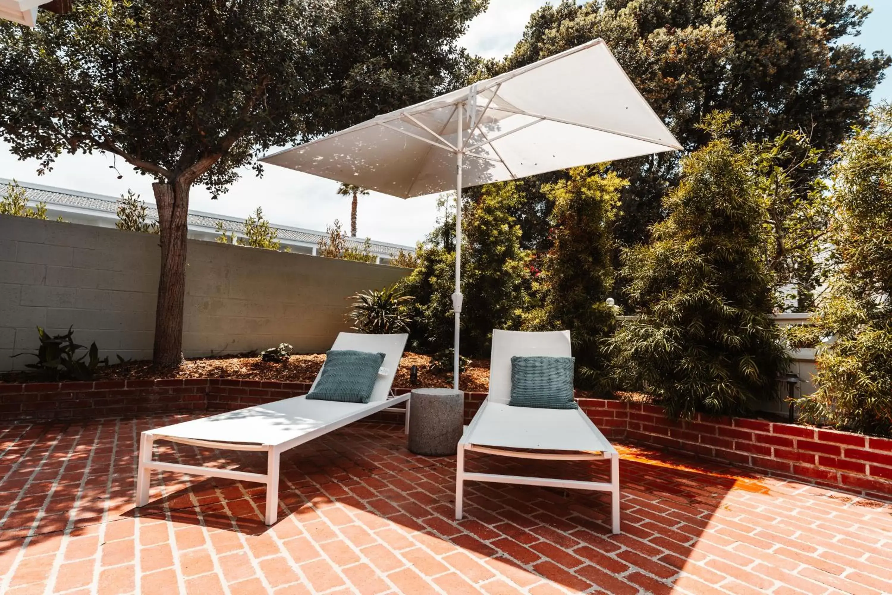 Patio in Del Mar Beach Hotel