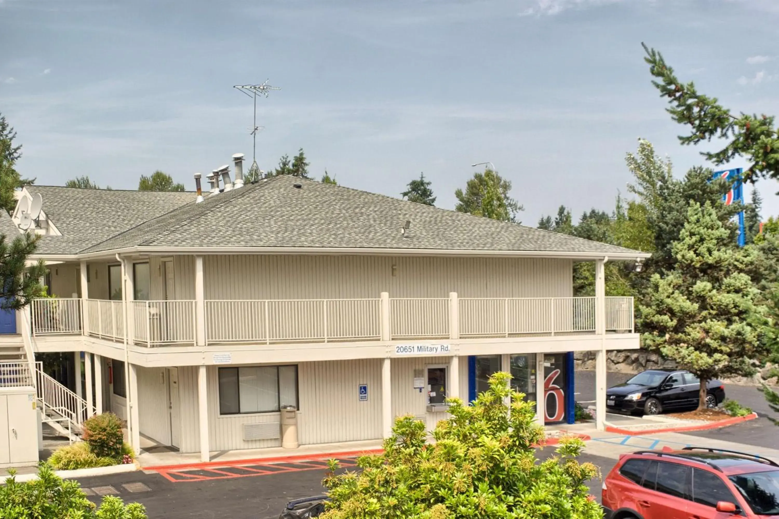 Property Building in Motel 6-Seattle, WA - South