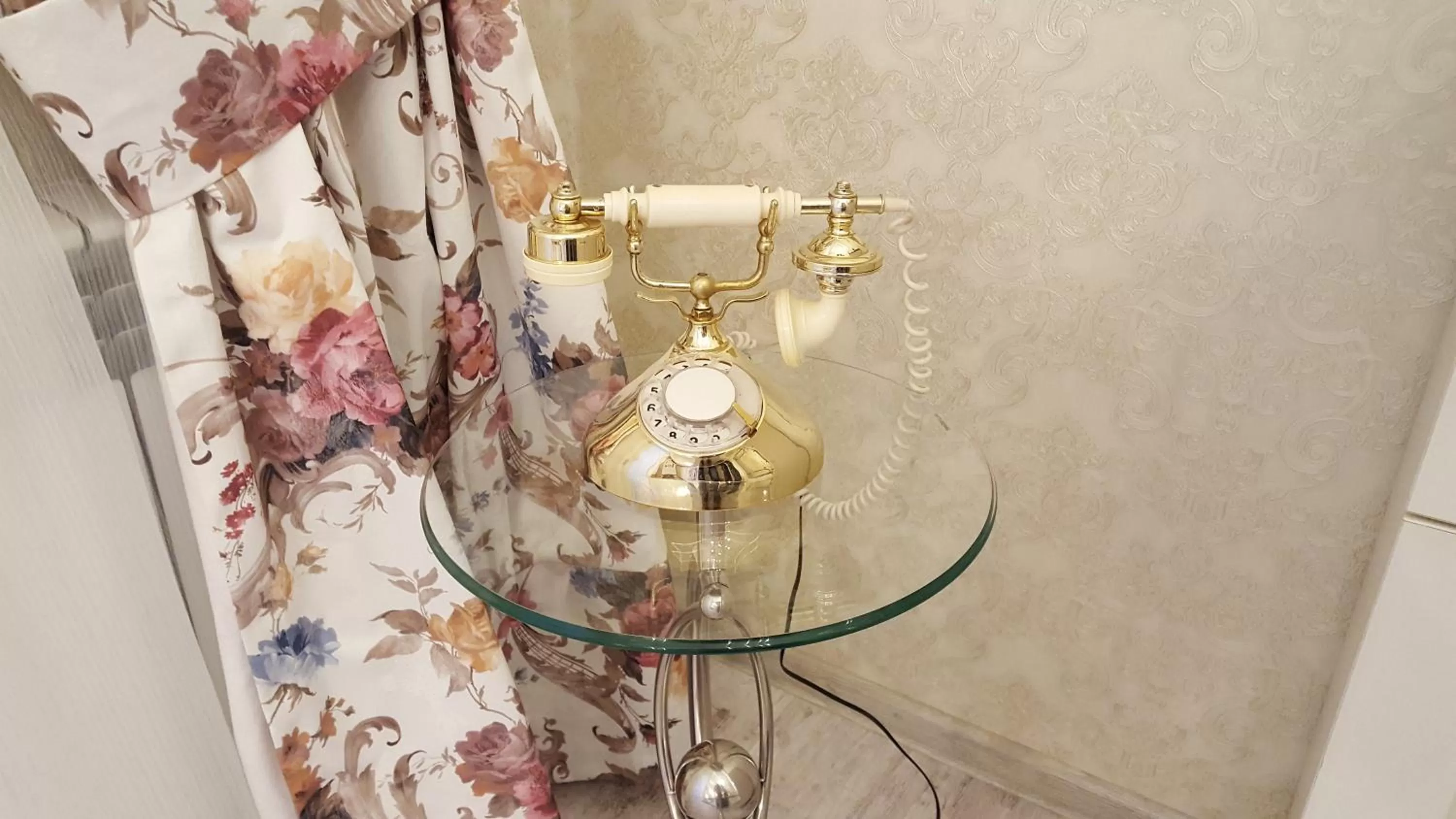 Decorative detail in English Home Hotel Tbilisi