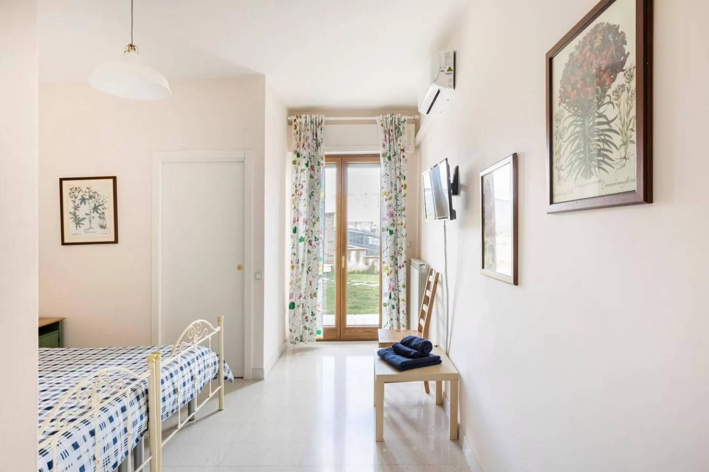 Bed in B&B Vigna del Duca