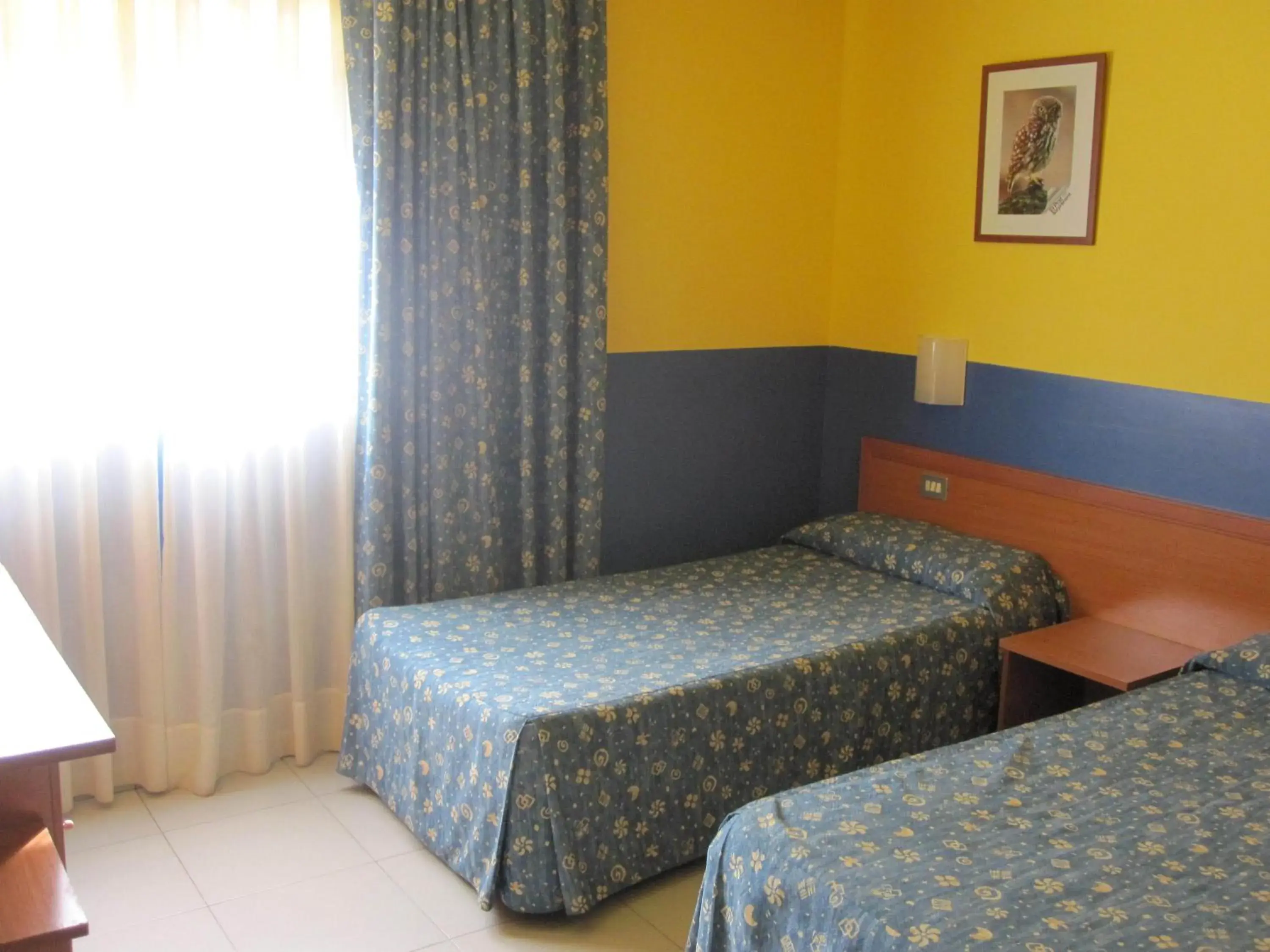 Bedroom, Bed in Hotel Blauet