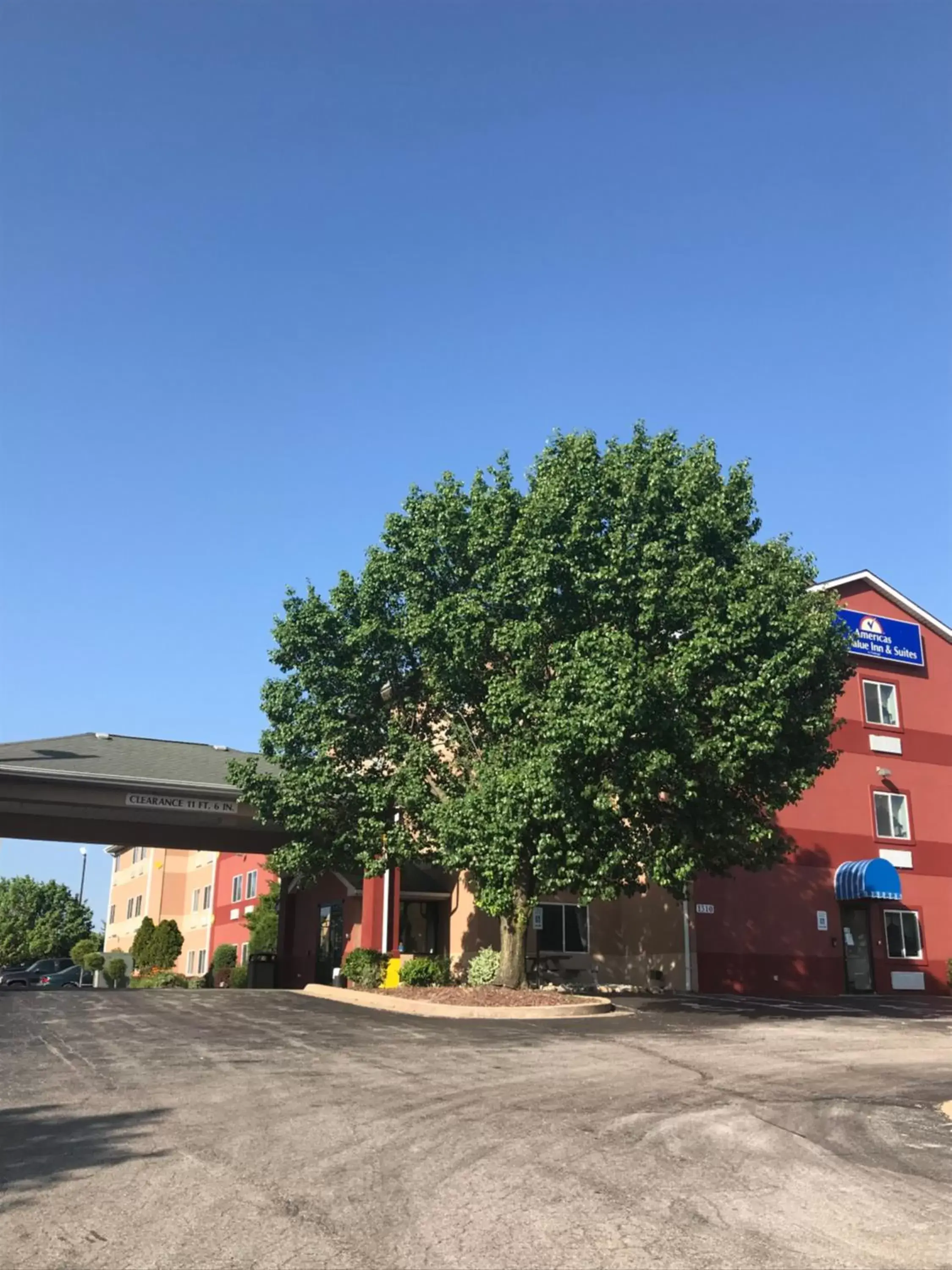 Property building in Americas Best Value Inn and Suites Saint Charles