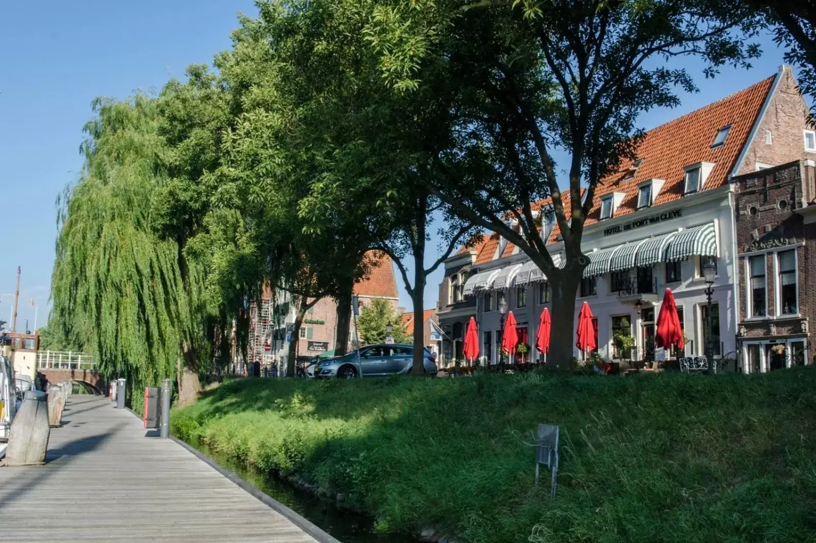 Facade/entrance, Property Building in Die Port van Cleve