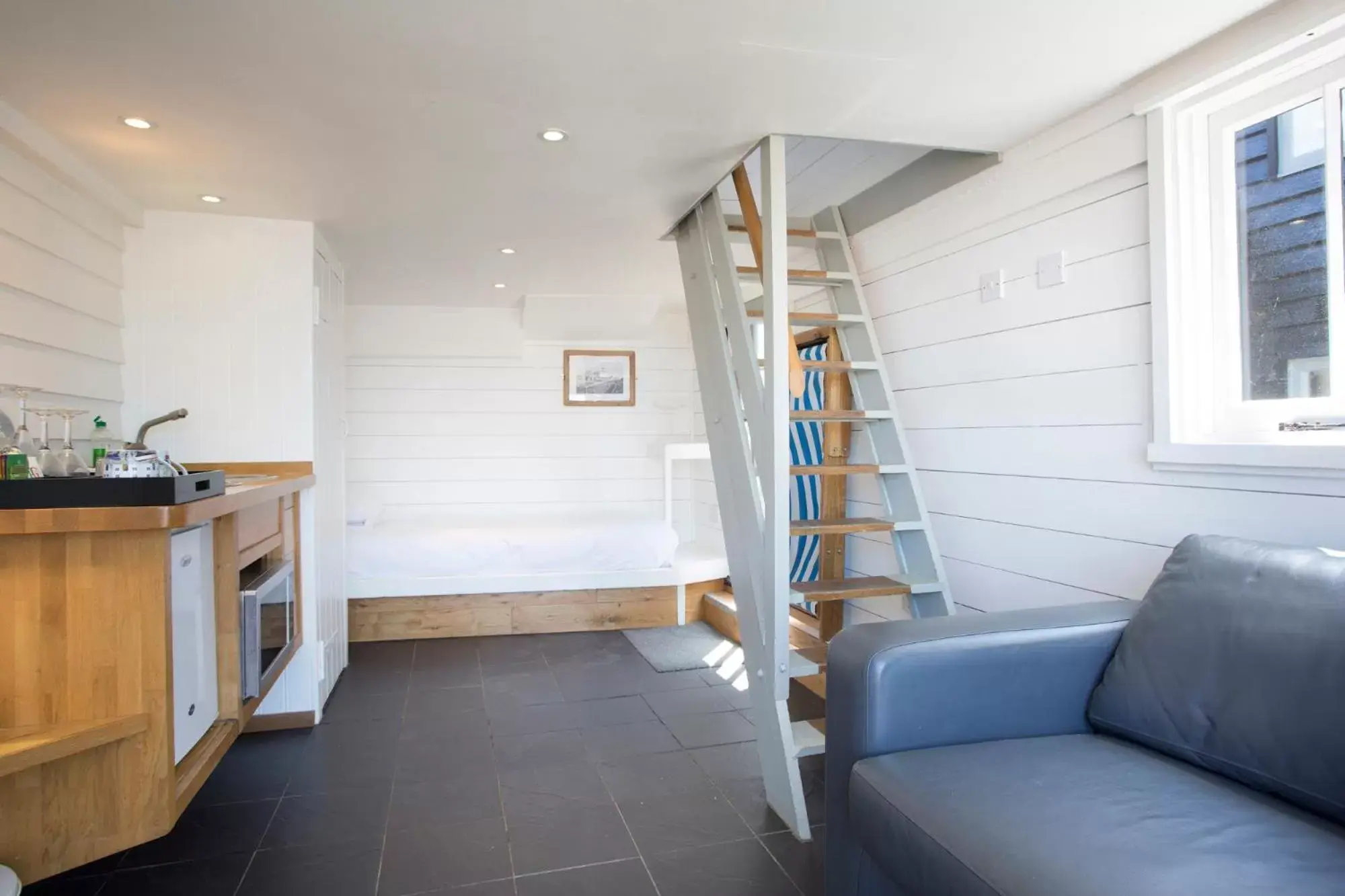 Kitchen/Kitchenette in Whitstable Fisherman's Huts