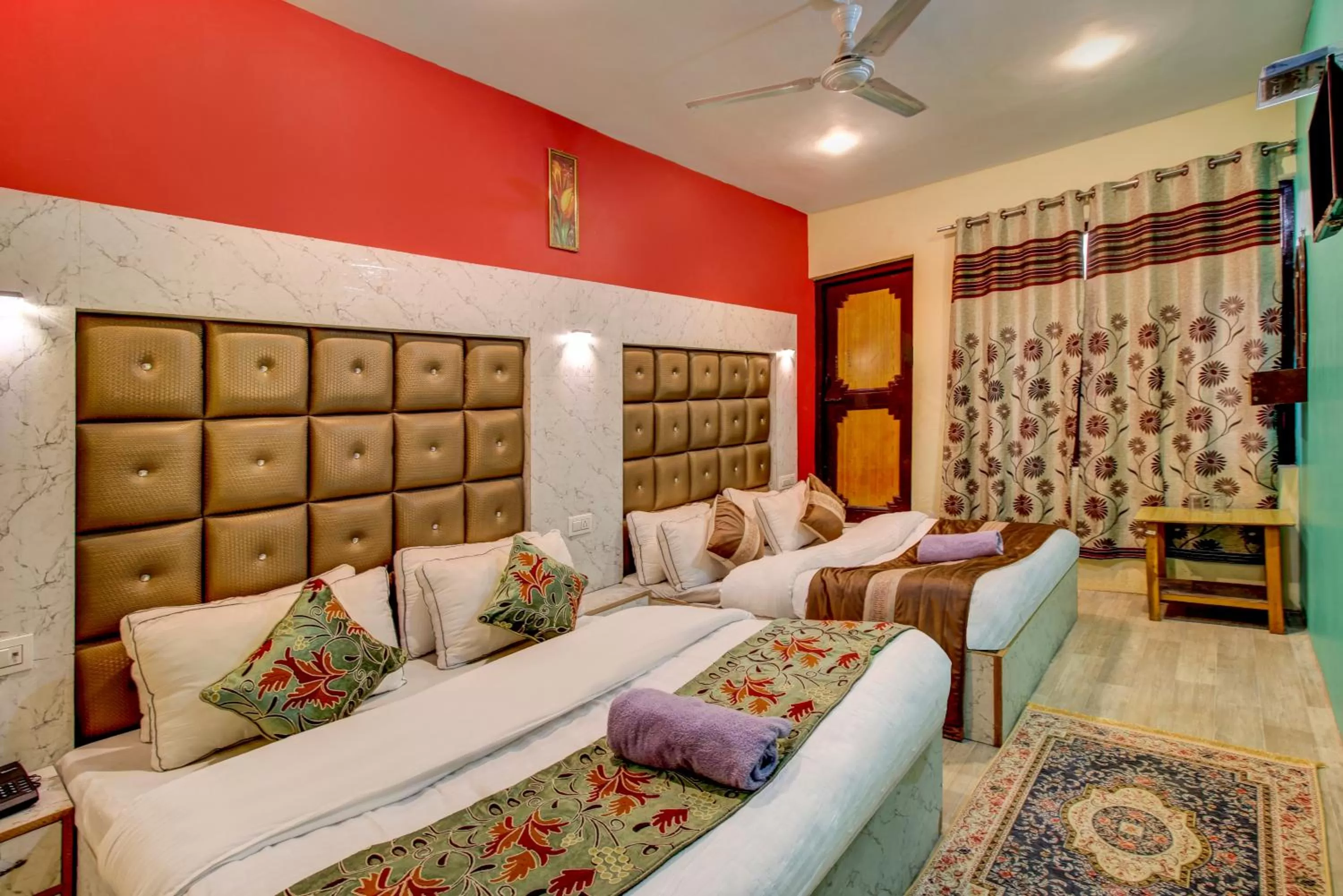 Bed in HOTEL ROYAL HAMEED