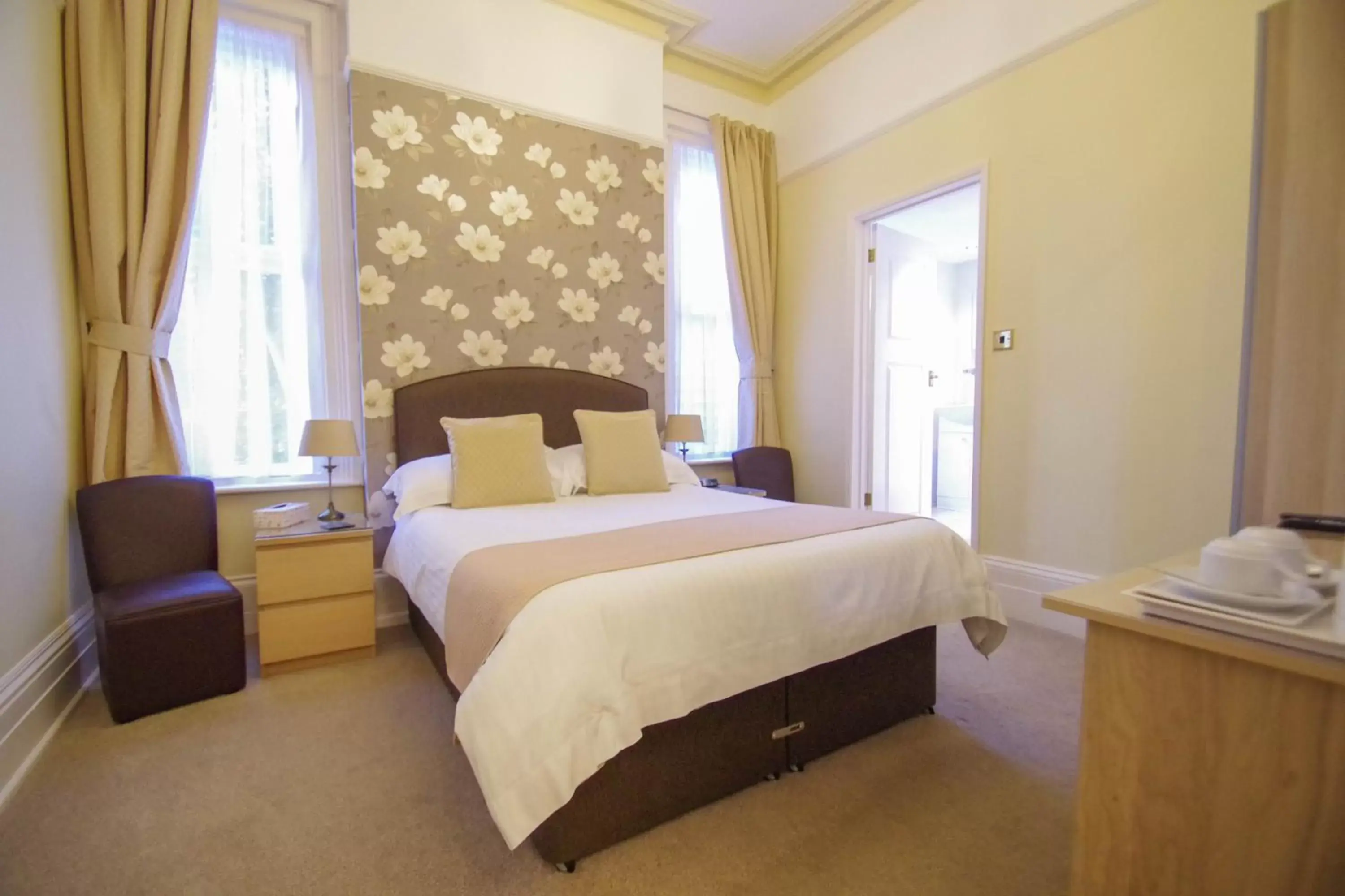 Bedroom, Bed in Birkdale Guest House