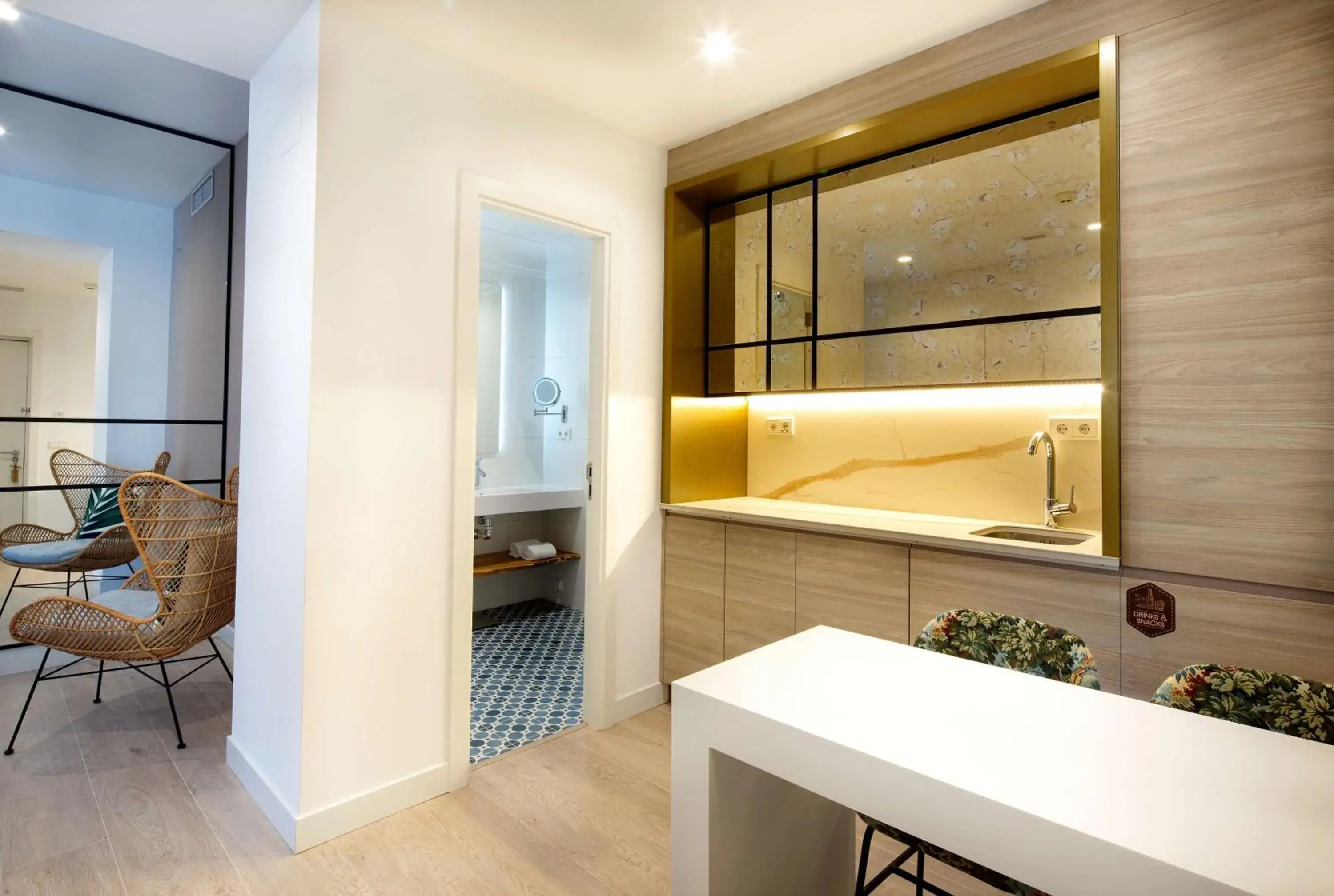 Kitchen or kitchenette in Atocha Hotel Madrid, Tapestry Collection by Hilton
