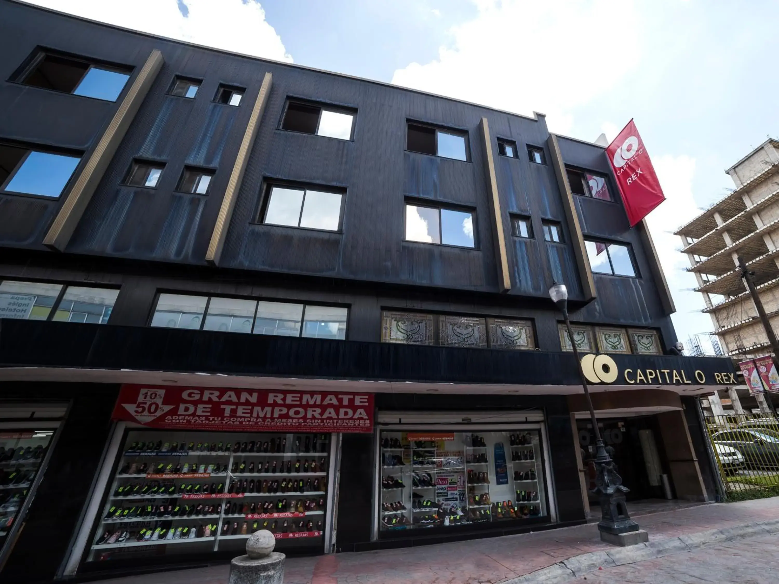 Facade/entrance, Property Building in Hotel Rex