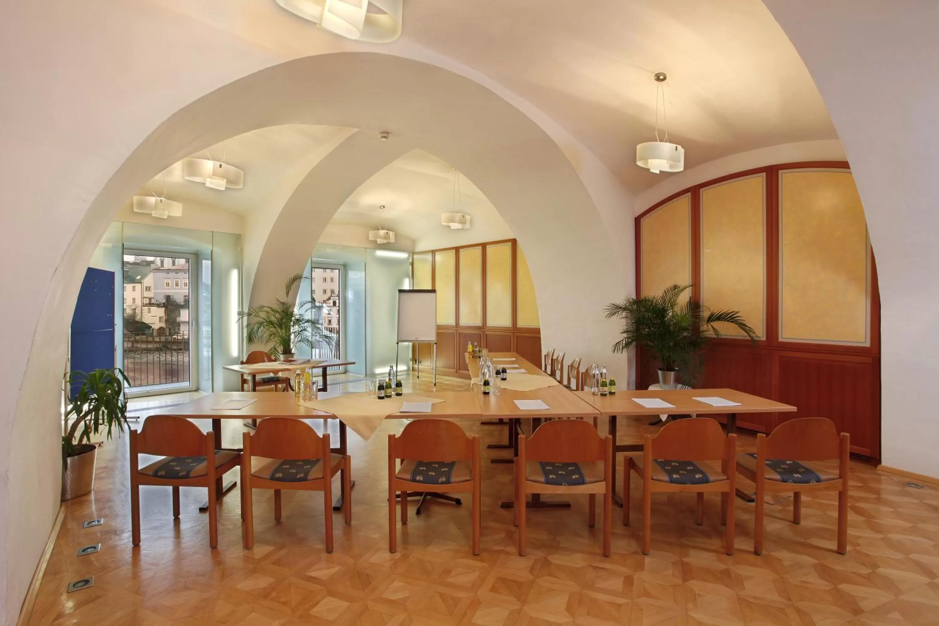 Business facilities in Hotel-Restaurant Minichmayr
