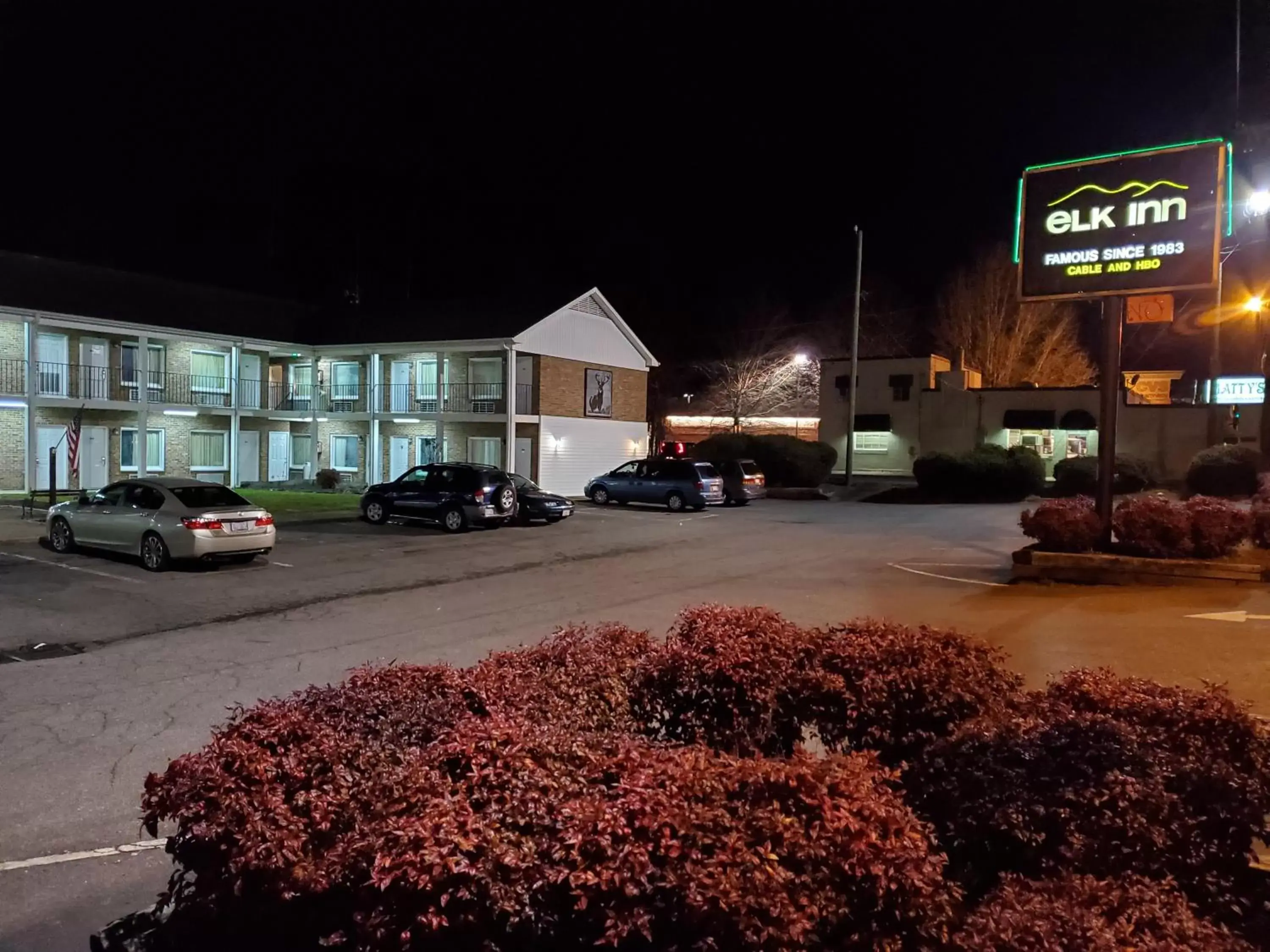 Property logo or sign, Property Building in Elk Inn Motel