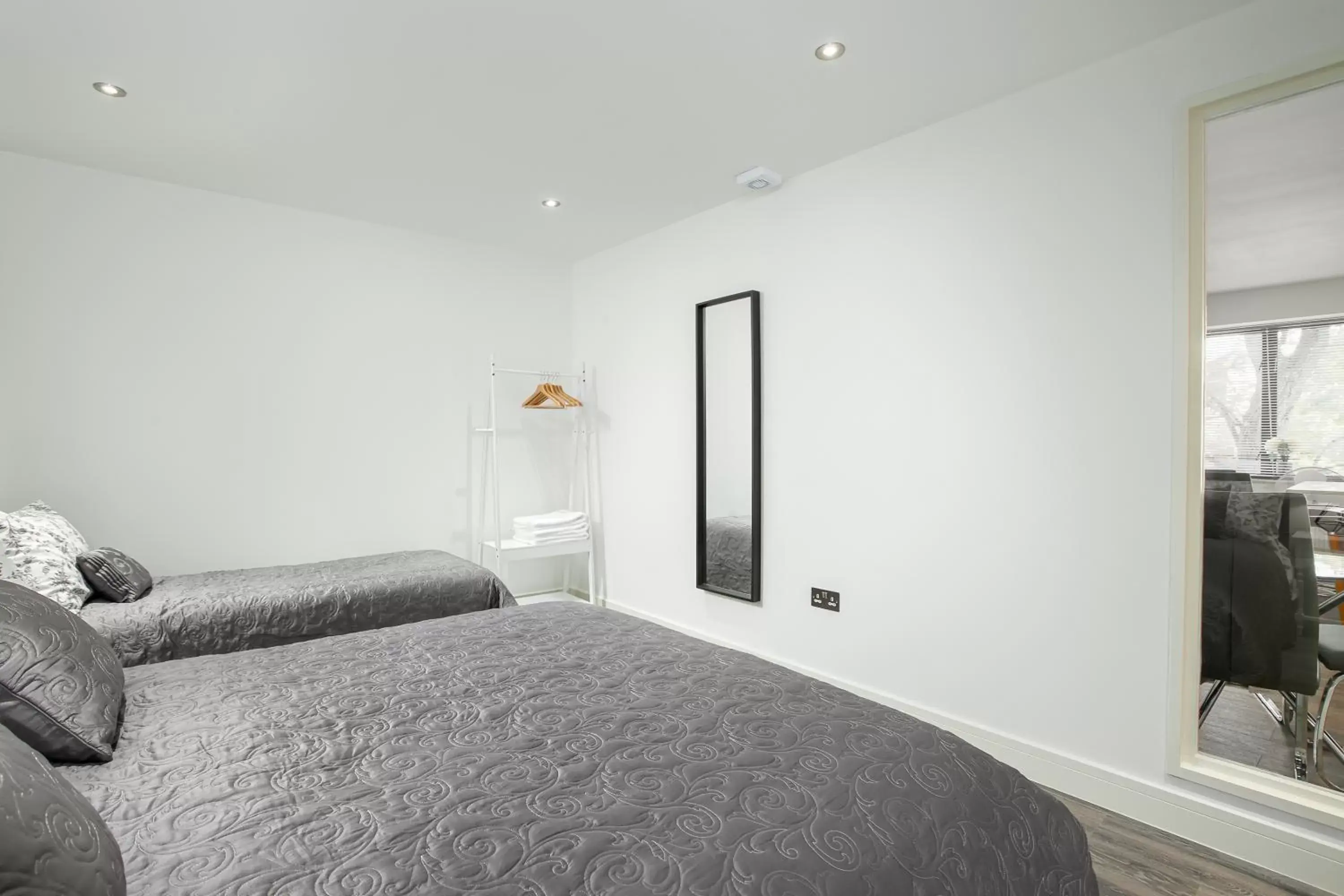 Bedroom, Bed in Reading Kings Road Lodge by Creatick Apartments