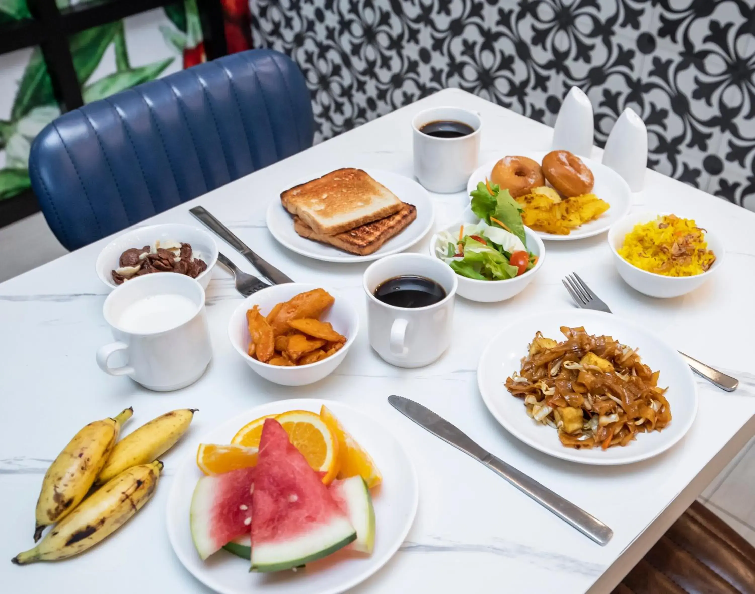 Restaurant/places to eat, Breakfast in ibis Styles Singapore Albert