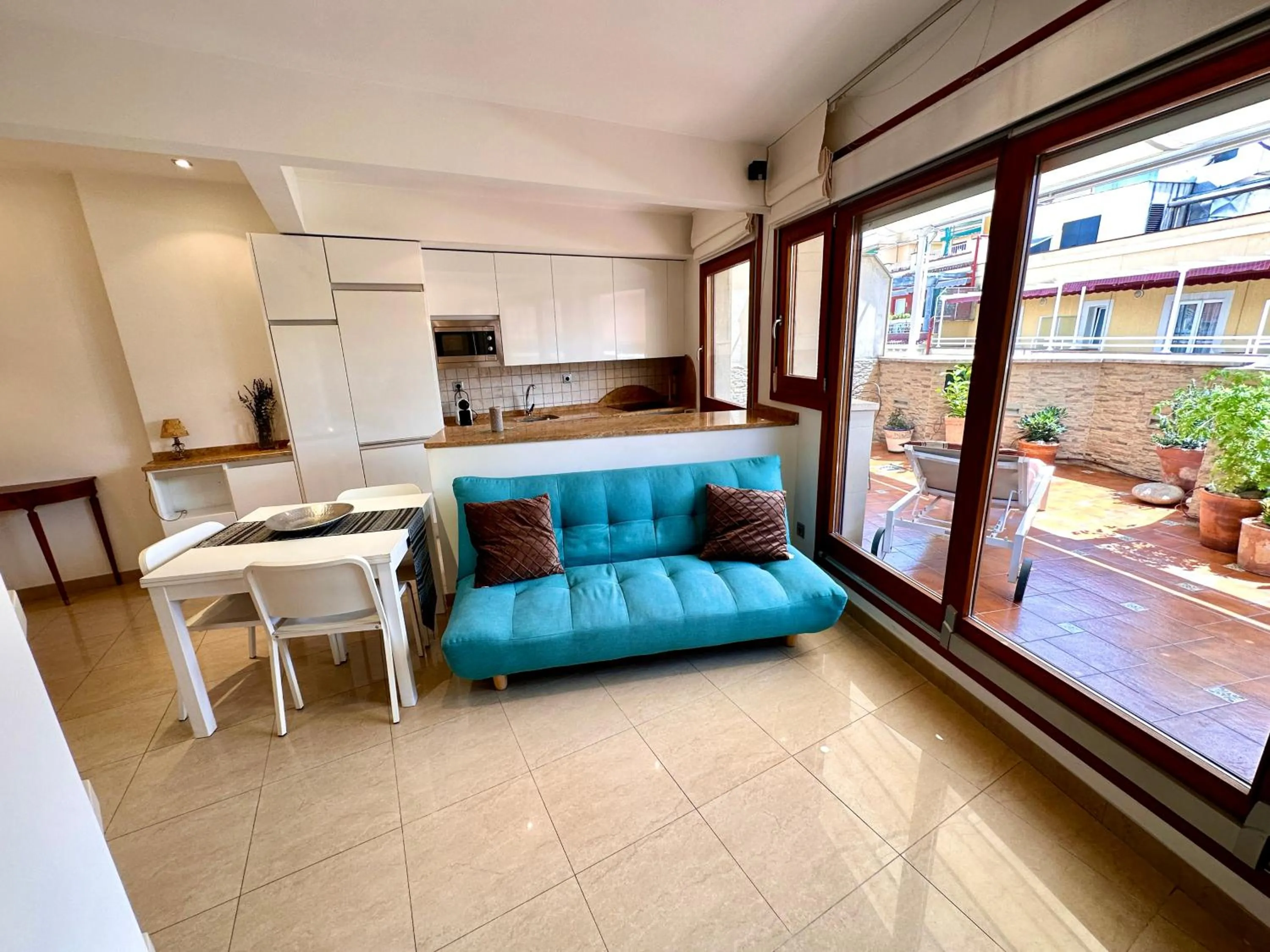 Living room in Far Home Gran Vía