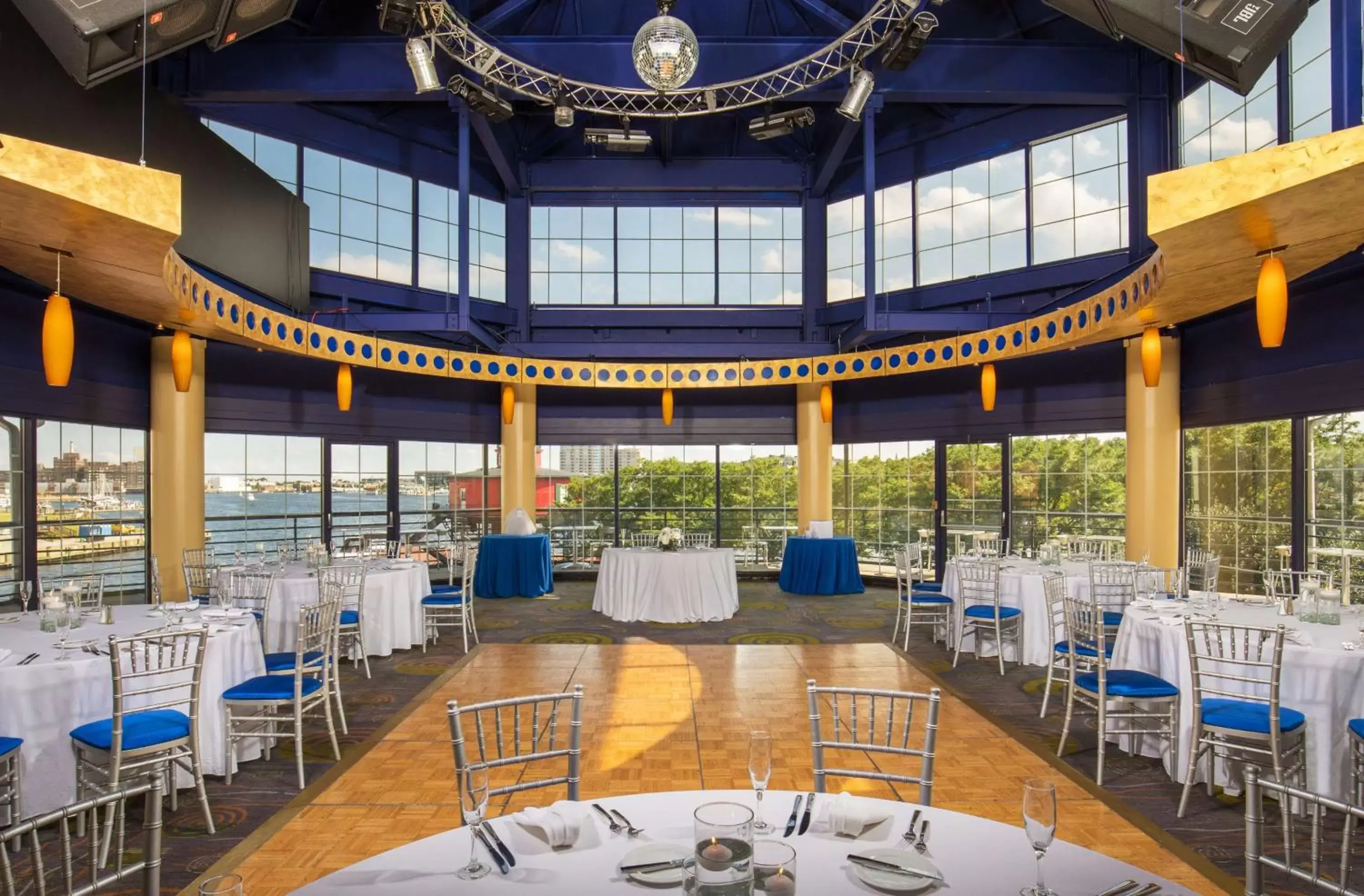 Meeting/conference room, Restaurant/Places to Eat in Pier 5 Hotel Baltimore, Curio Collection by Hilton