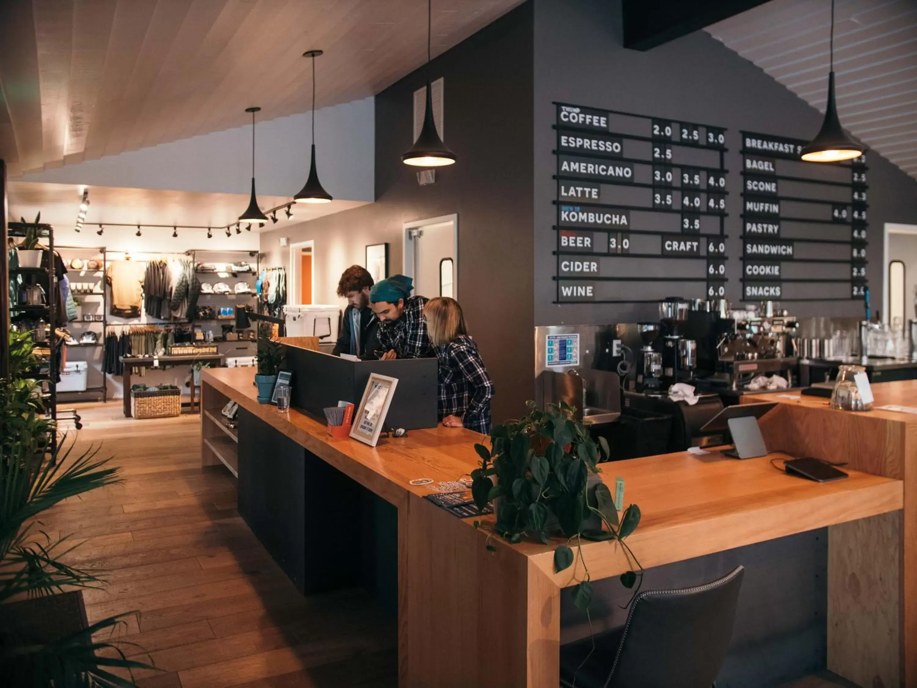 Coffee/tea facilities in LOGE Bend