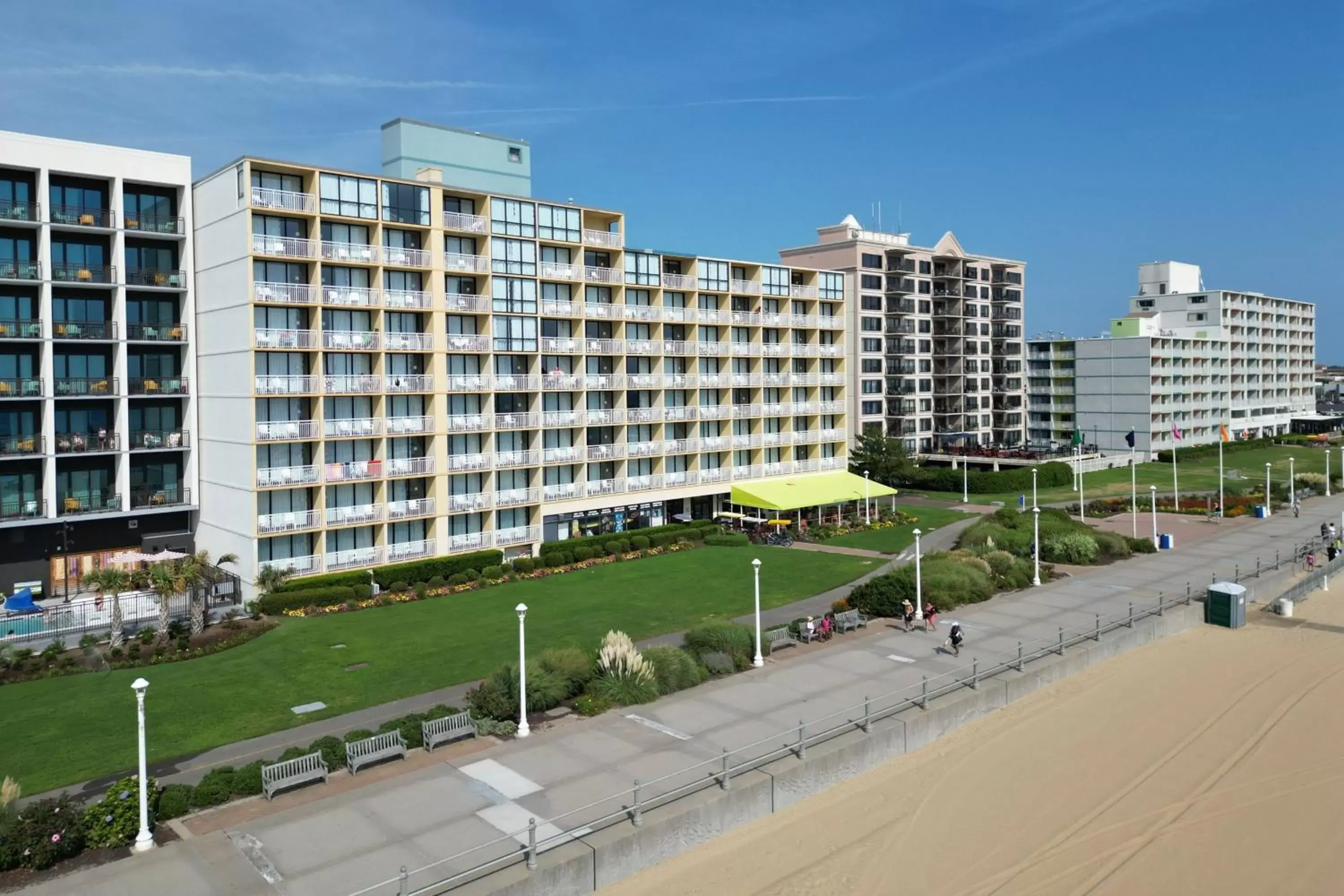 Property building in Four Points by Sheraton Virginia Beach Oceanfront