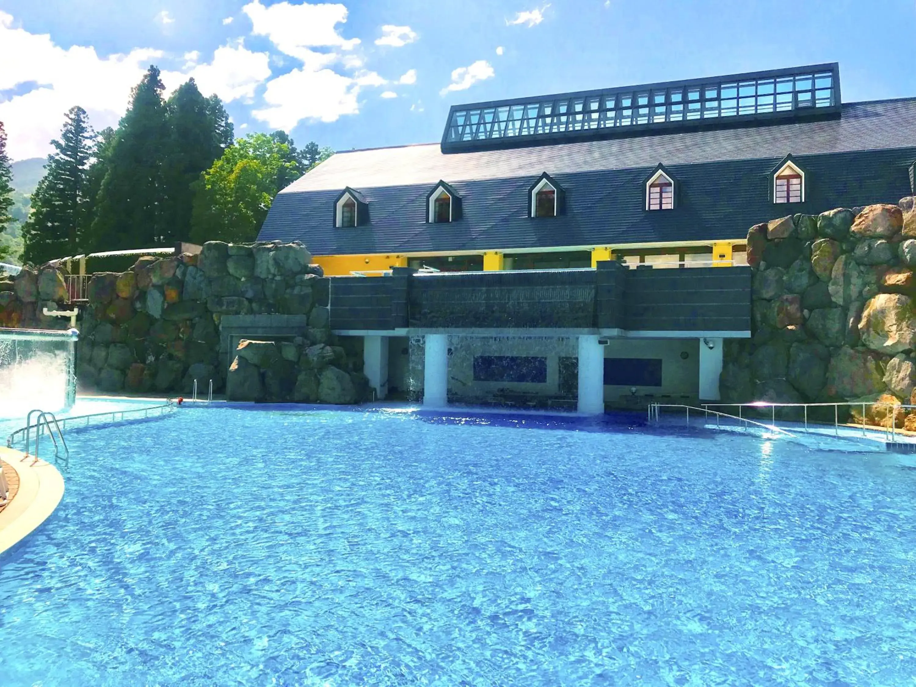 Swimming pool, Property Building in Lotte Arai Resort