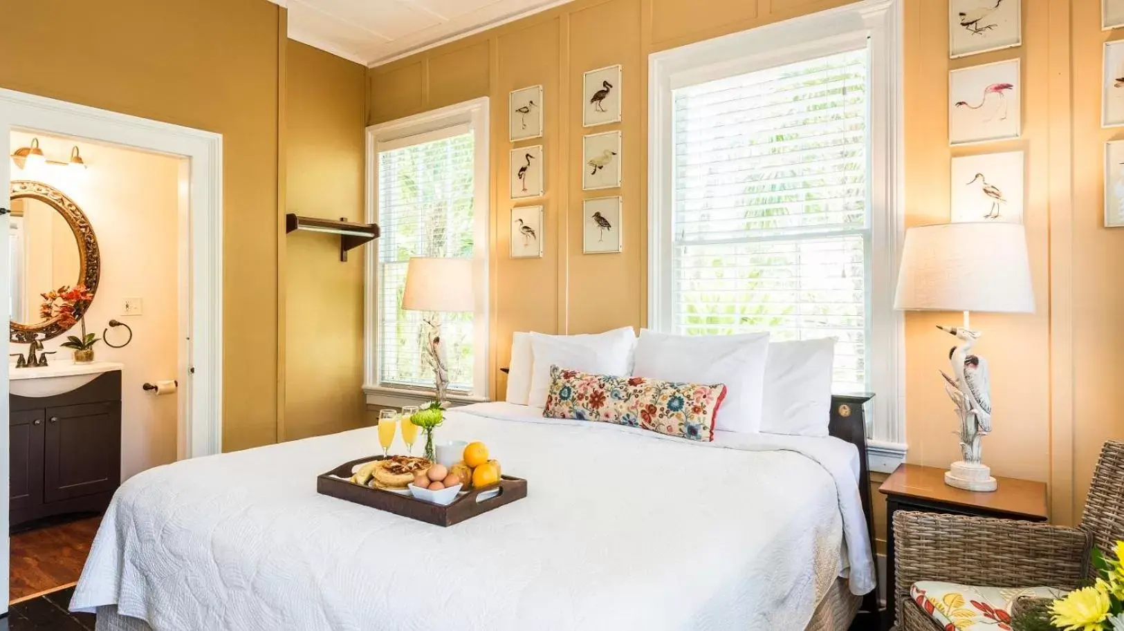 King William Room in Old Town Manor King William Room in Old Town Manor