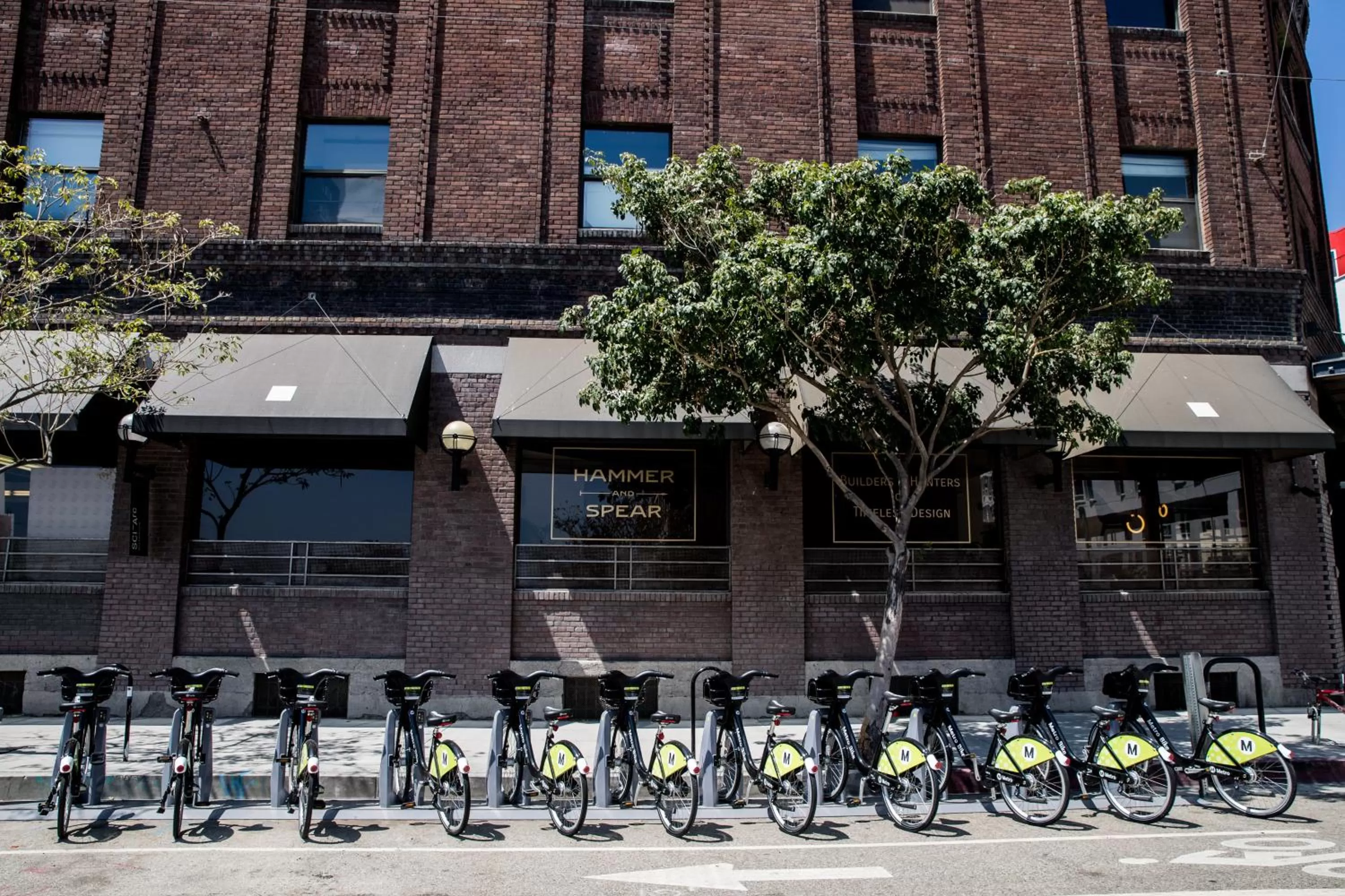 Restaurant/places to eat in American Hotel