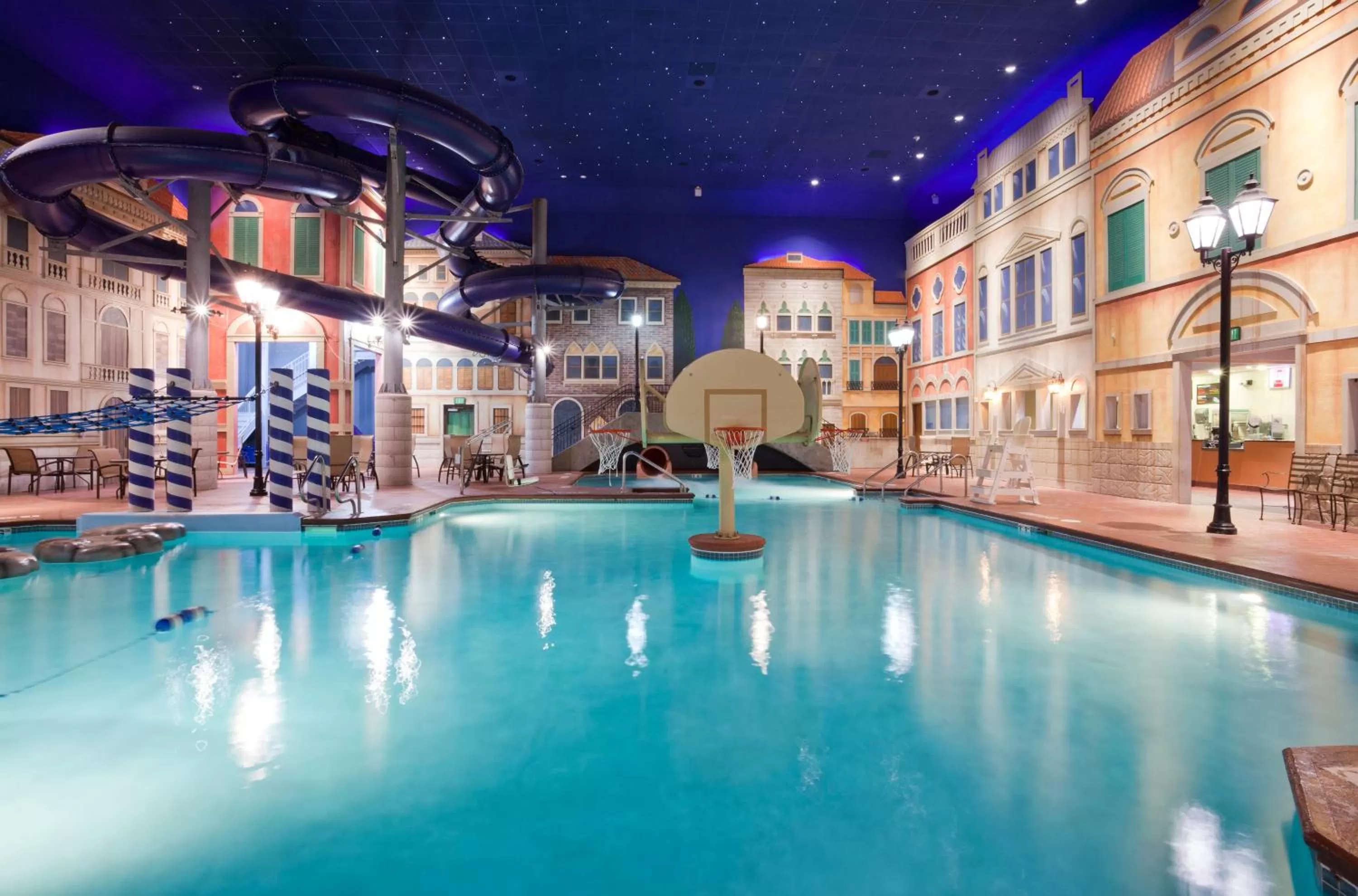 Swimming pool in Holiday Inn Hotel & Suites Maple Grove Northwest Minneapolis-Arbor Lakes by IHG