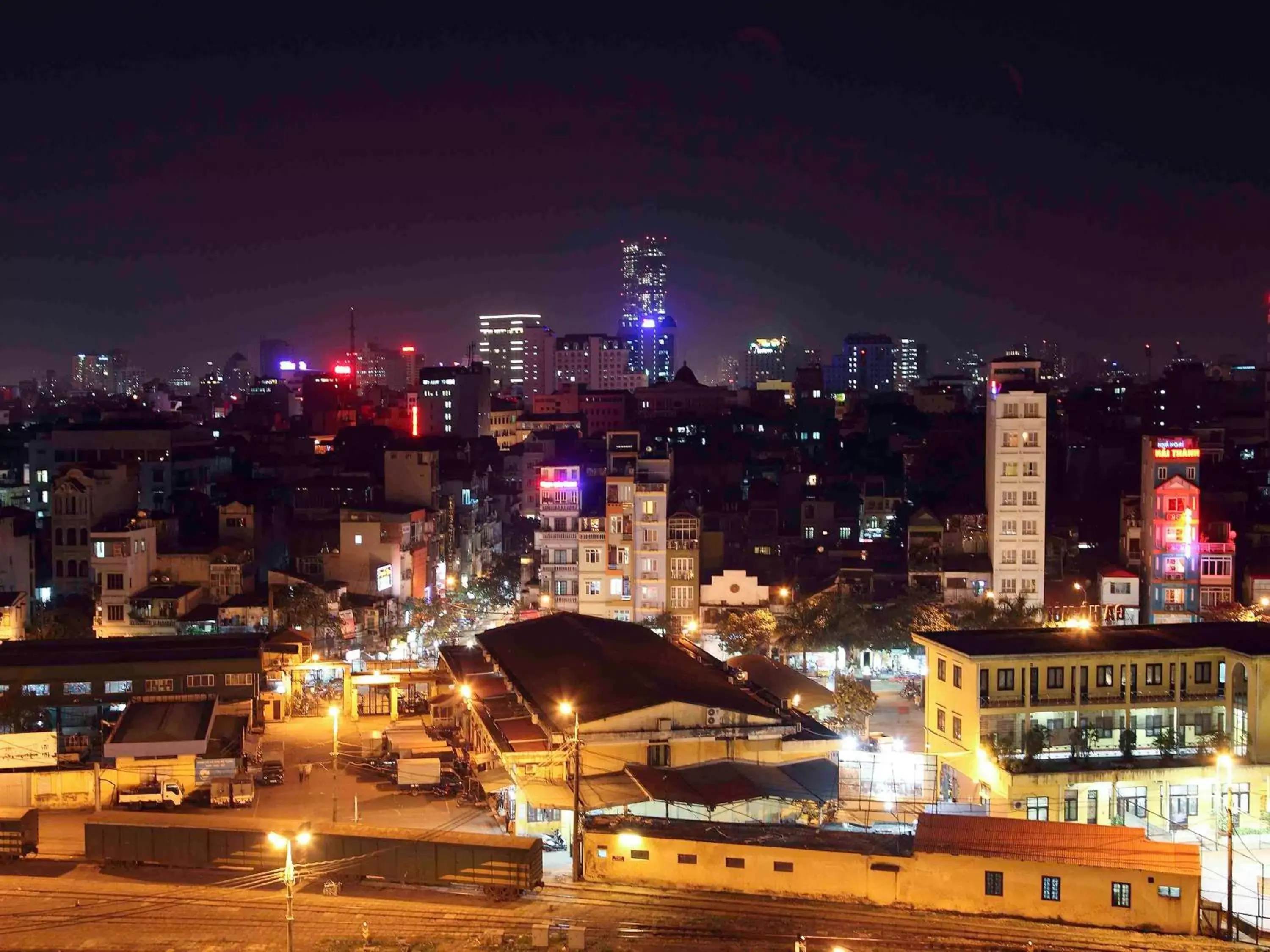 Restaurant/places to eat, City View in Mercure Hanoi La Gare Hotel