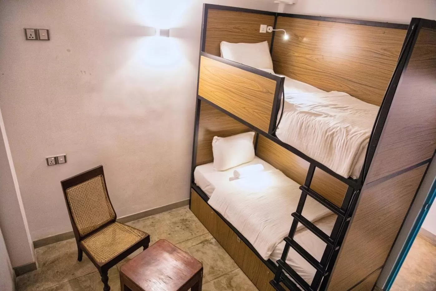 Bed in C 1 Colombo Fort