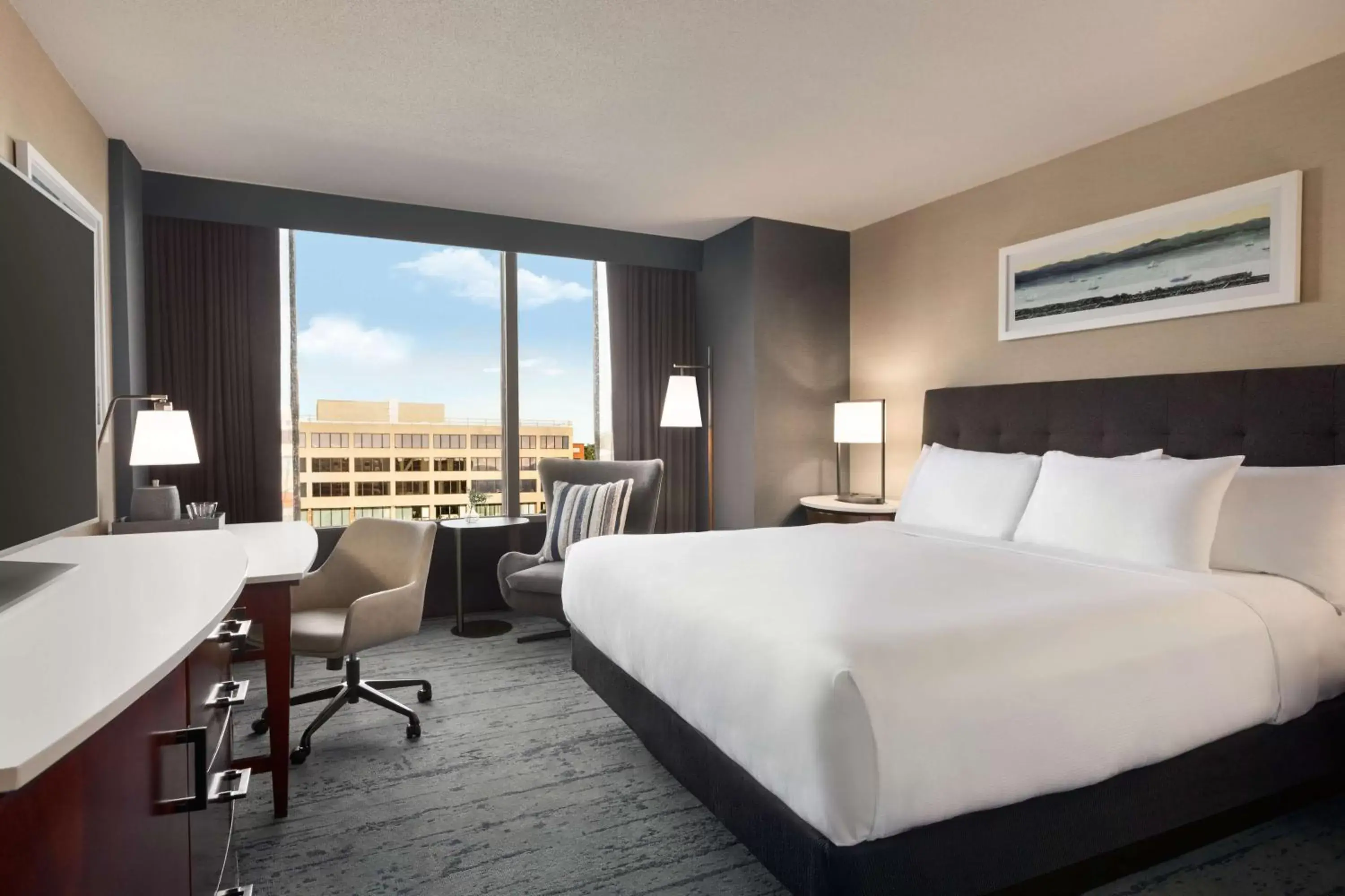 King Room with City View in Hotel Champlain Burlington, Curio Collection by Hilton King Room with City View in Hotel Champlain Burlington, Curio Collection by Hilton