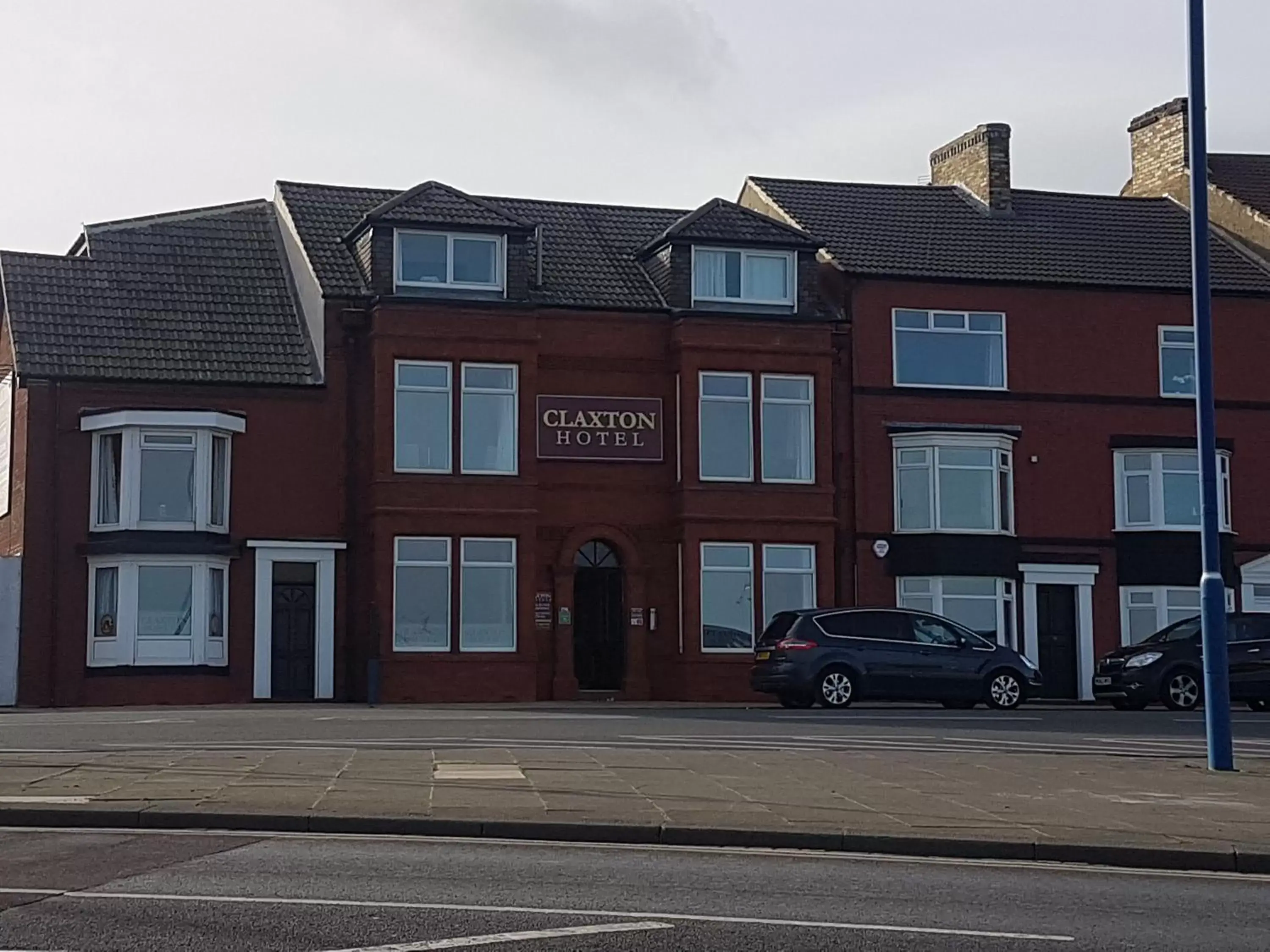 Property Building in Claxton Hotel