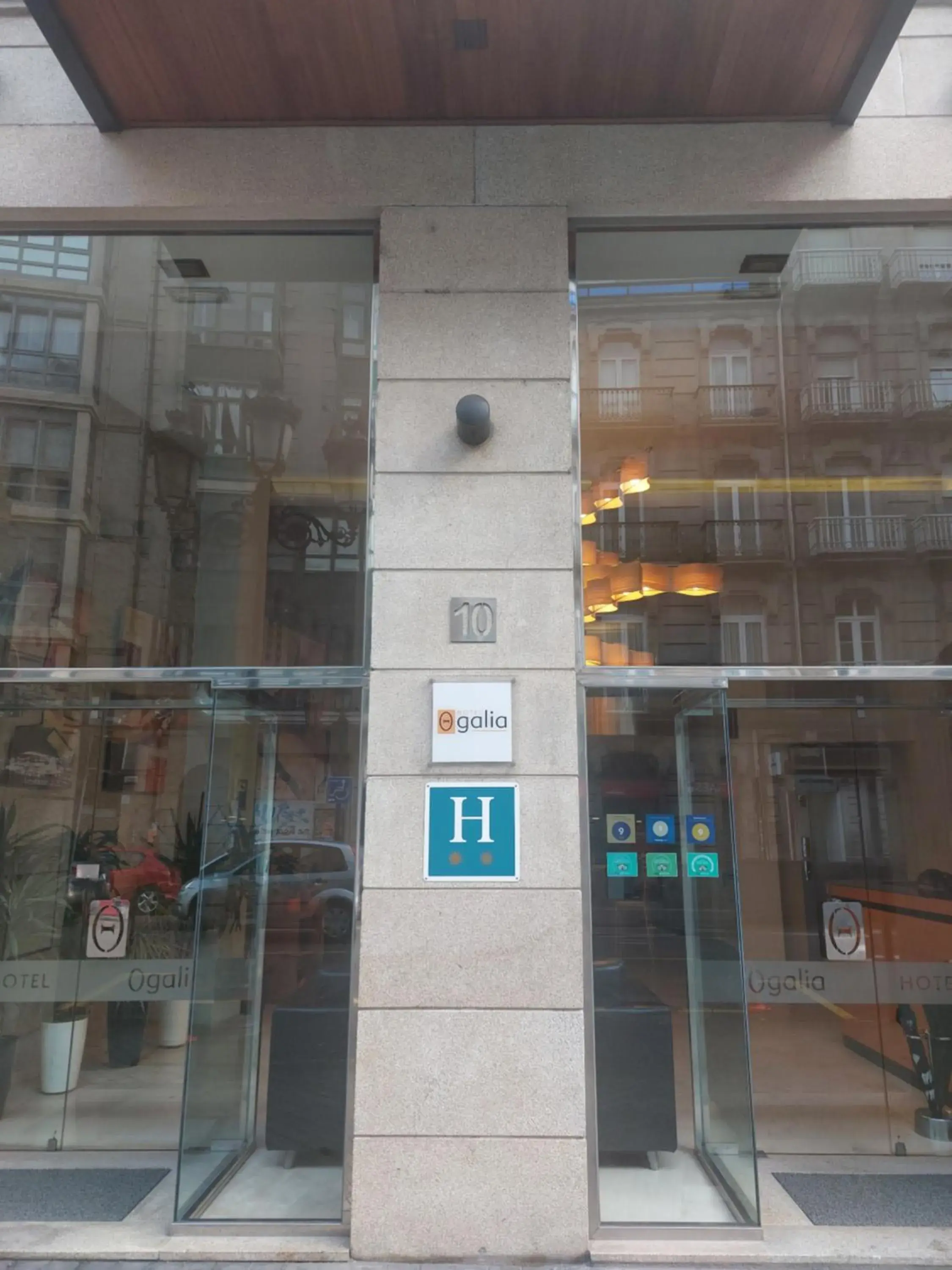 Property building in U Hotel Ogalia Vigo Property building in U Hotel Ogalia Vigo