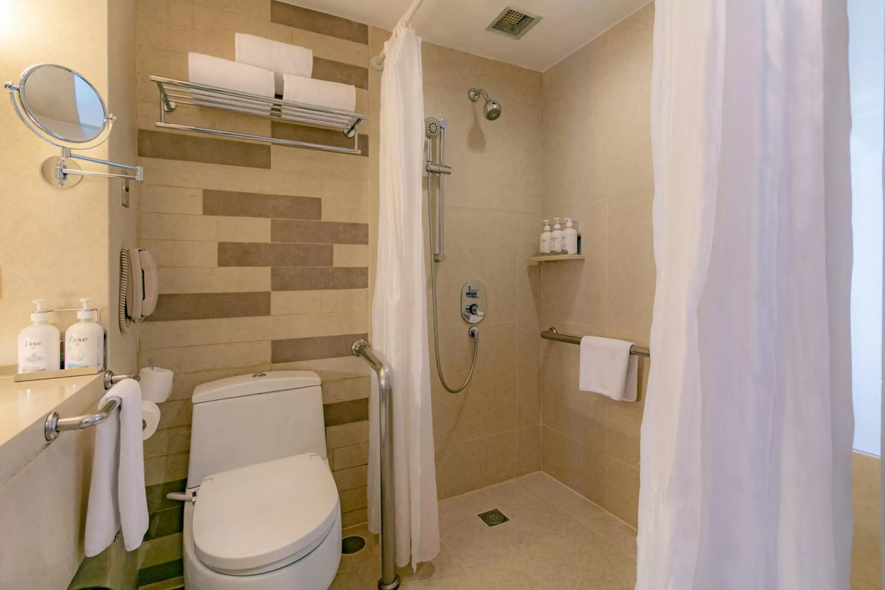 Bathroom in Holiday Inn Resort Baruna Bali, an IHG Hotel - CHSE Certified