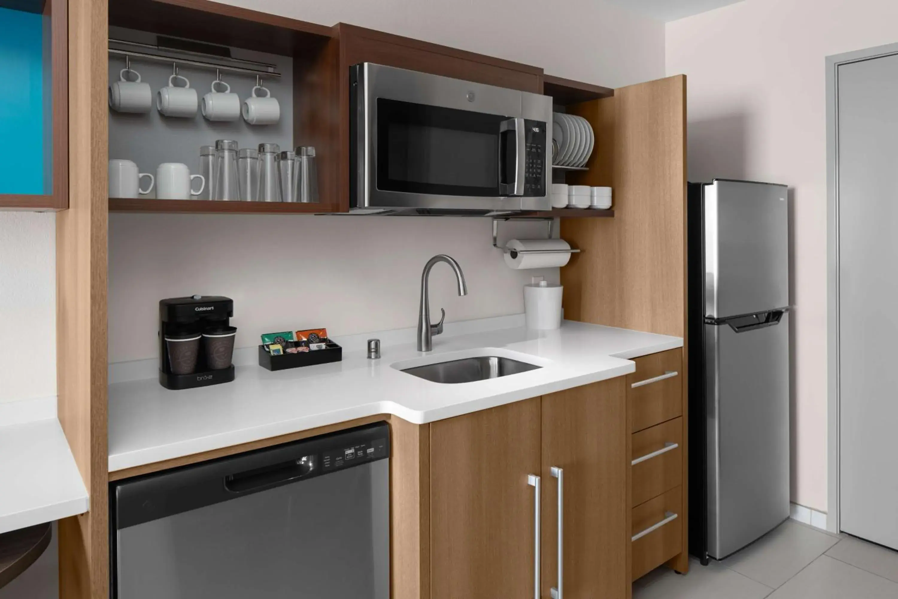 Kitchen or kitchenette, Kitchen/Kitchenette in Home2 Suites By Hilton Hobbs