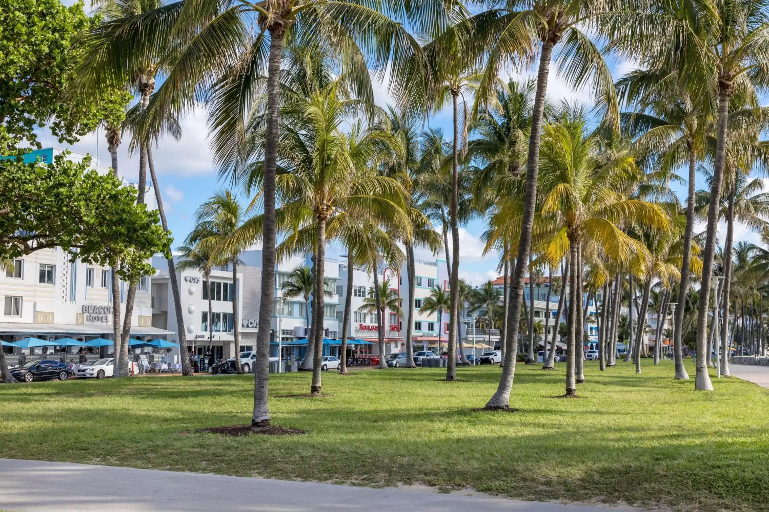 Property building, Garden in The Gabriel Miami South Beach, Curio Collection by Hilton