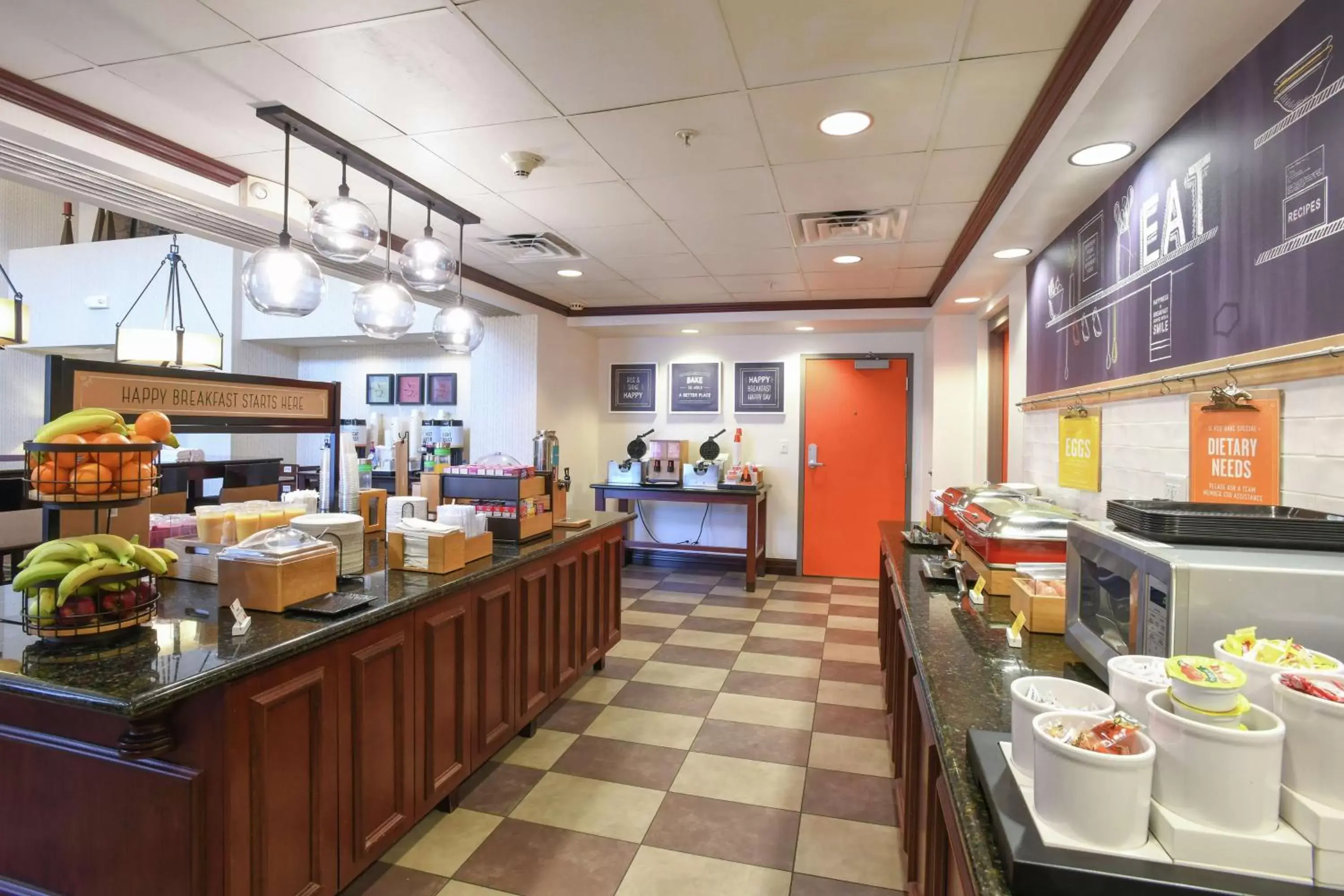 Breakfast in Hampton Inn & Suites Cincinnati-Union Centre Breakfast in Hampton Inn & Suites Cincinnati-Union Centre