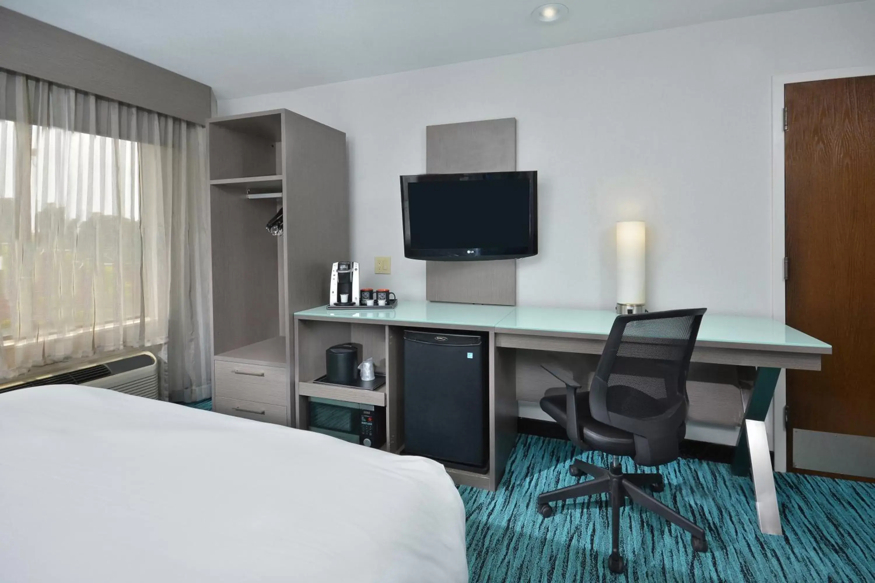 TV and multimedia, Bed in Inn at Clemson TV and multimedia, Bed in Inn at Clemson