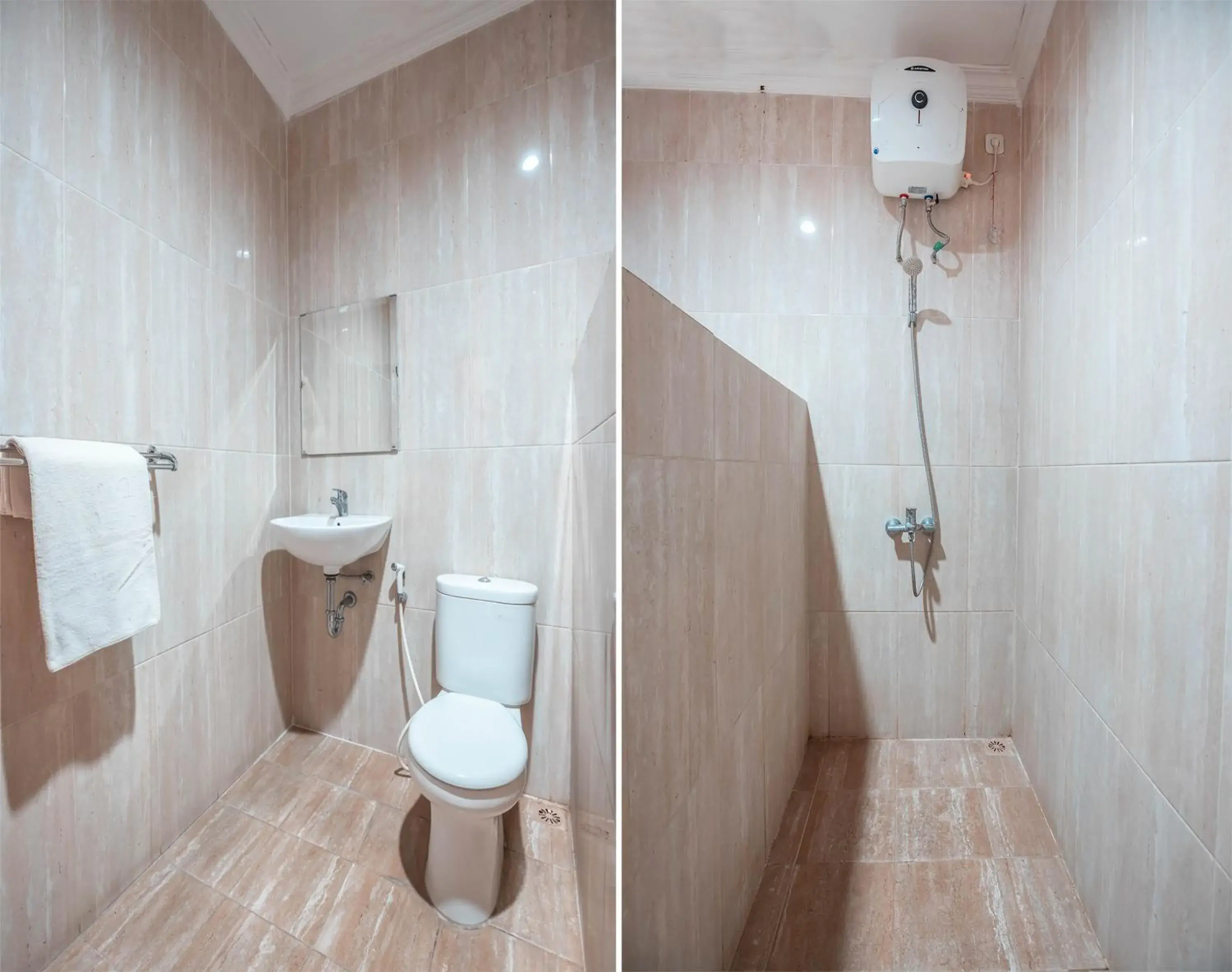 Bathroom in OYO 686 Bunga Karang Hotel